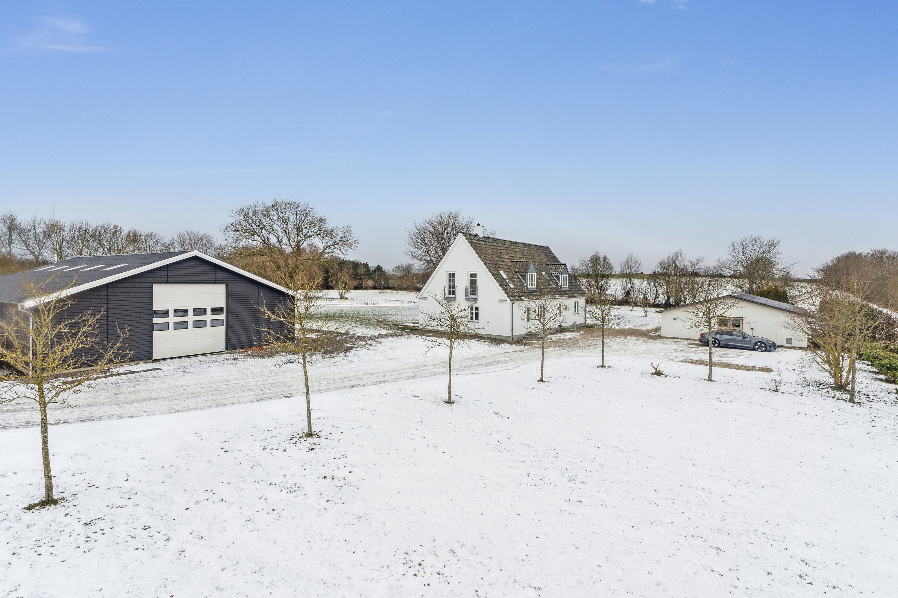 Fremhævet udendørs billede i fuldskærmstilstand. Billede af Stårbyvej 13, 4735 Mern
