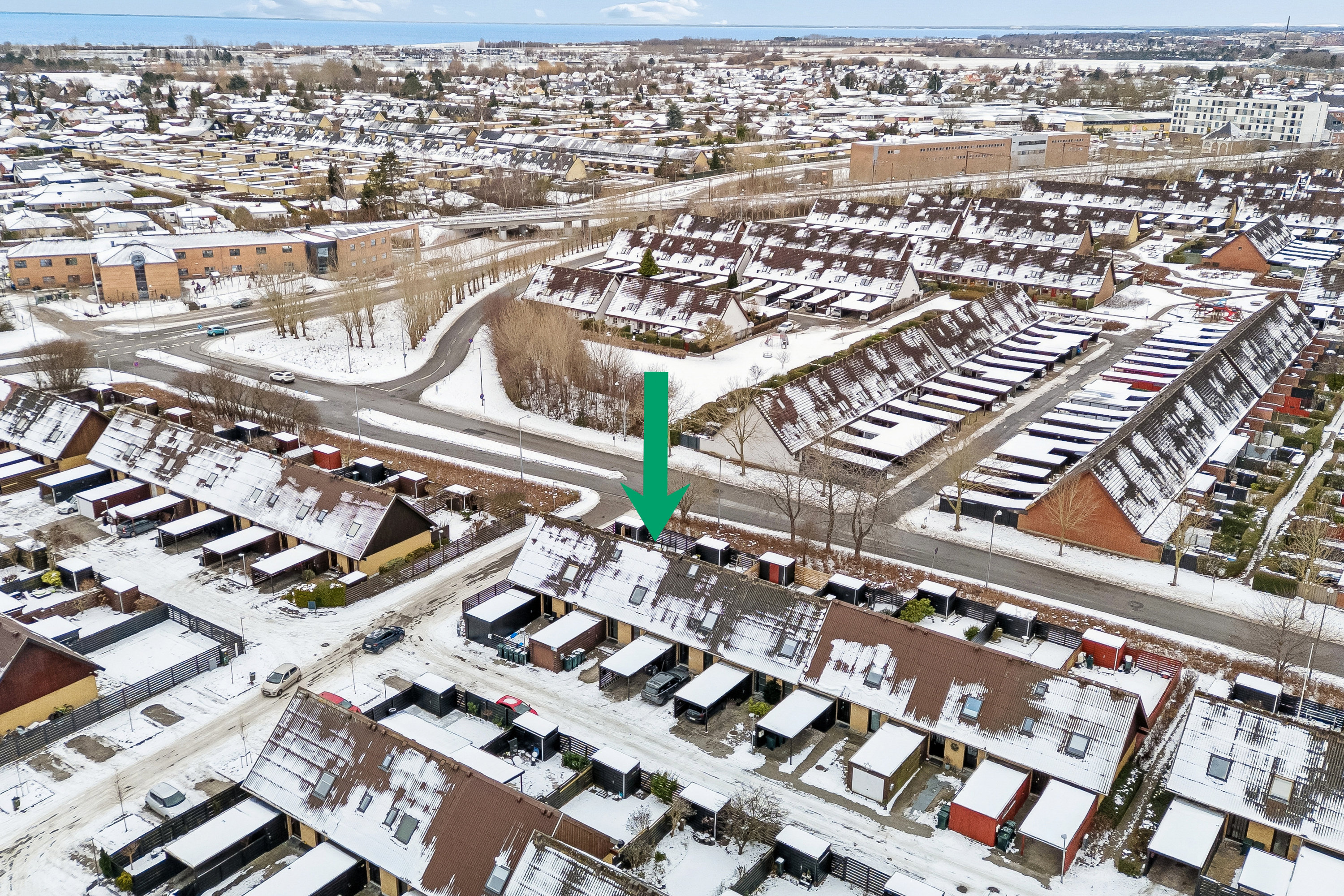 Fremhævet luftfoto billede i fuldskærmstilstand. Billede af Holstedparken 3, 2660 Brøndby Strand