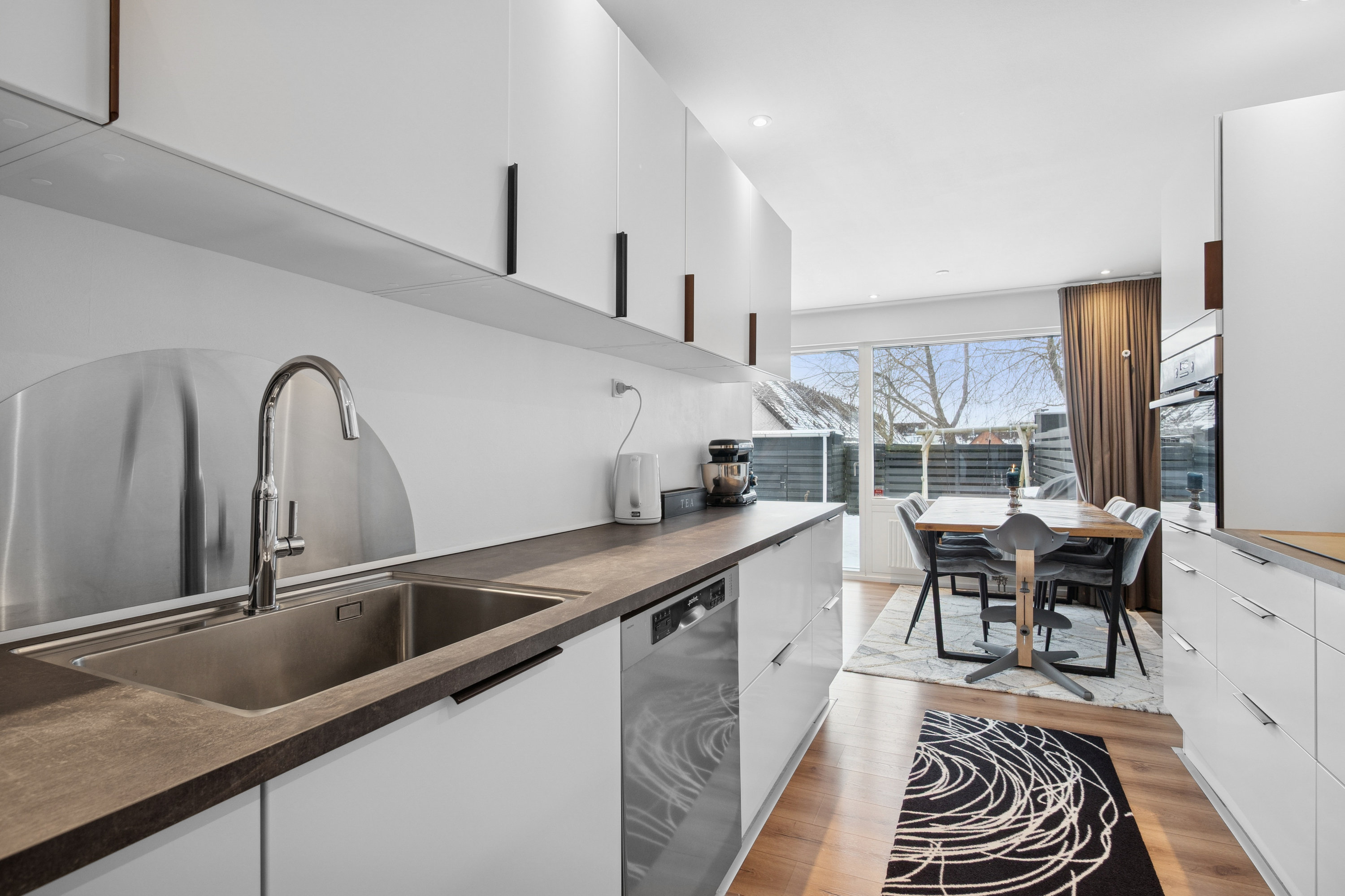 Fremhævet køkken billede i fuldskærmstilstand. Billede af Holstedparken 3, 2660 Brøndby Strand