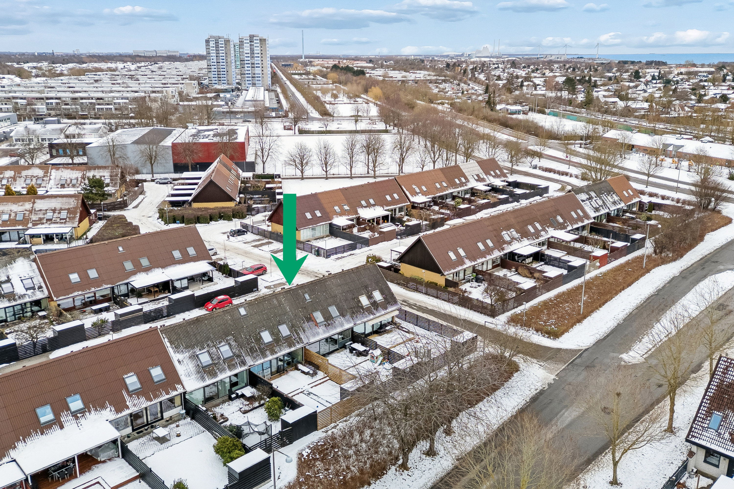 Fremhævet luftfoto billede i fuldskærmstilstand. Billede af Holstedparken 3, 2660 Brøndby Strand
