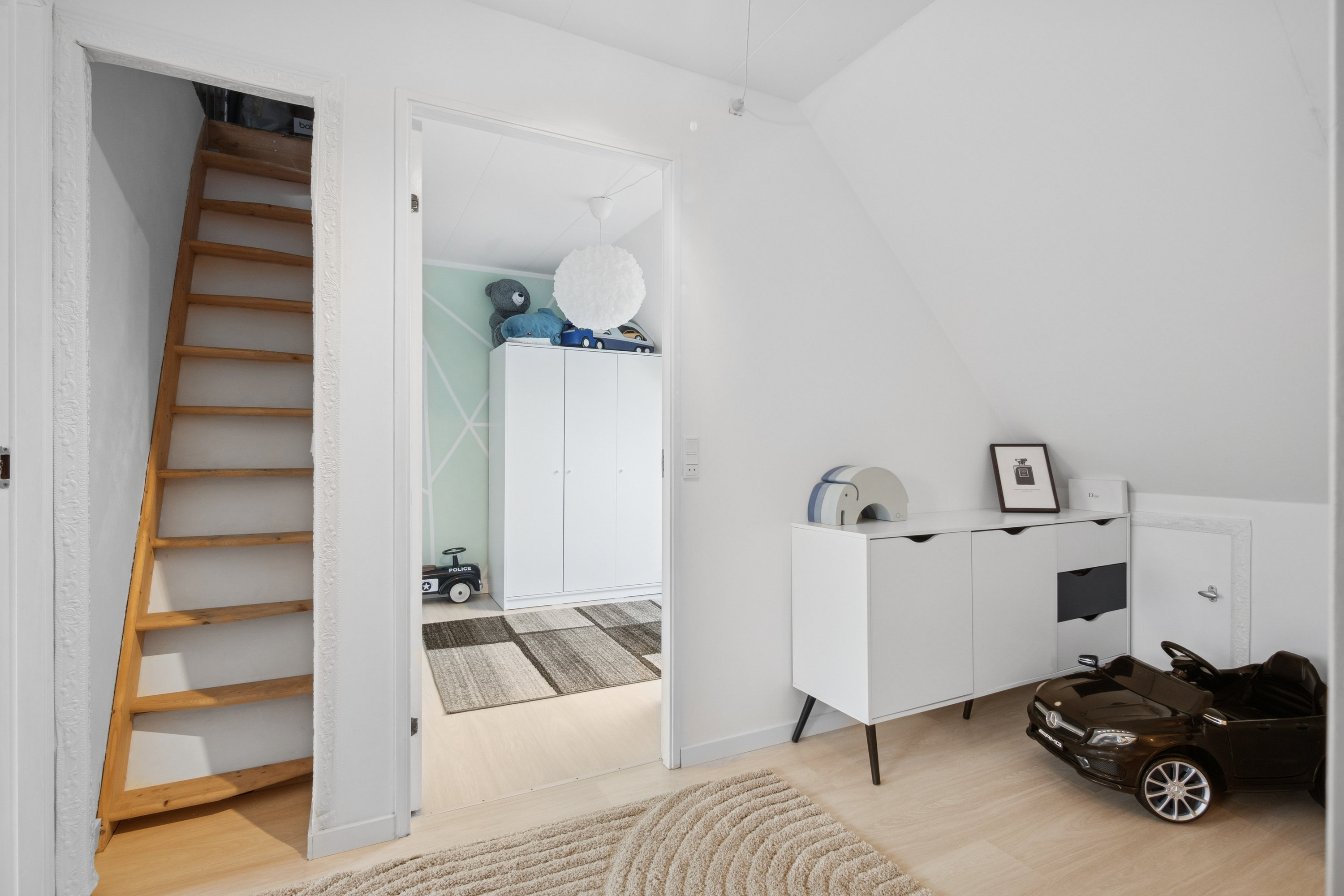 Fremhævet værelse billede i fuldskærmstilstand. Billede af Holstedparken 3, 2660 Brøndby Strand