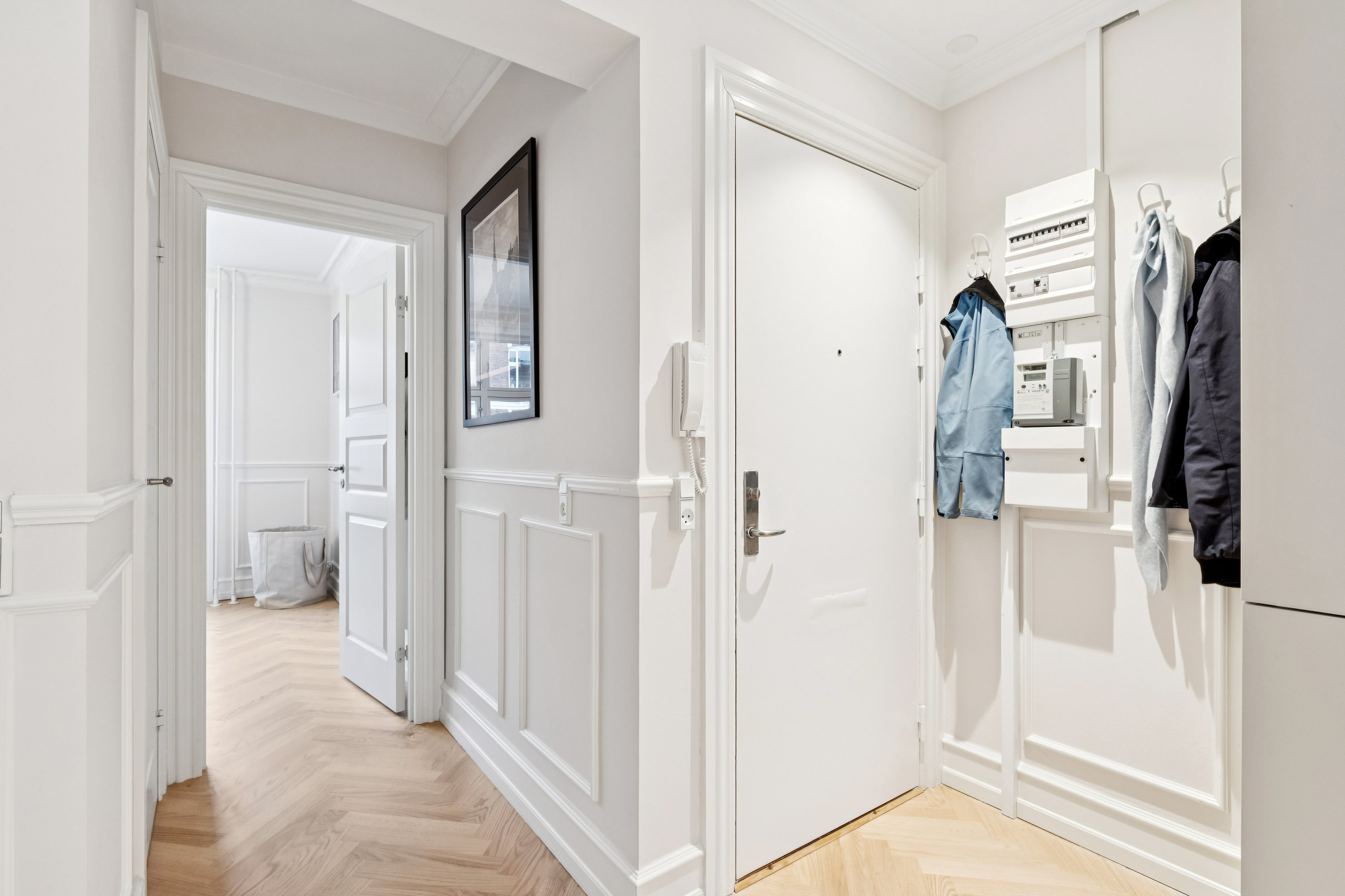 Miniaturebillede 1: gang. Billede af Gammel Kalkbrænderi Vej 32, 4. th., 2100 København Ø