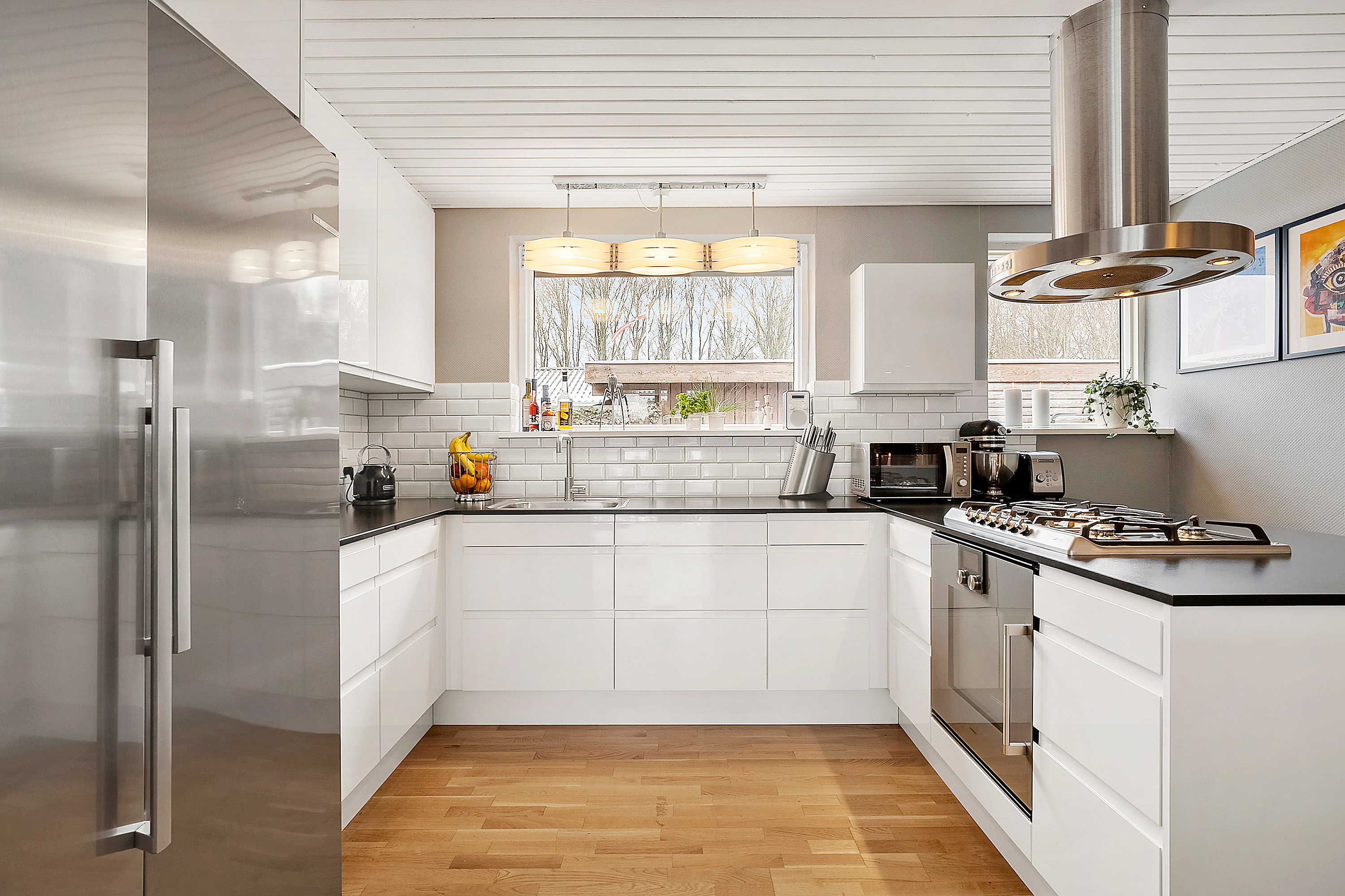 Fremhævet køkken billede i fuldskærmstilstand. Billede af Humlebivænget 60, Hjallese, 5260 Odense S