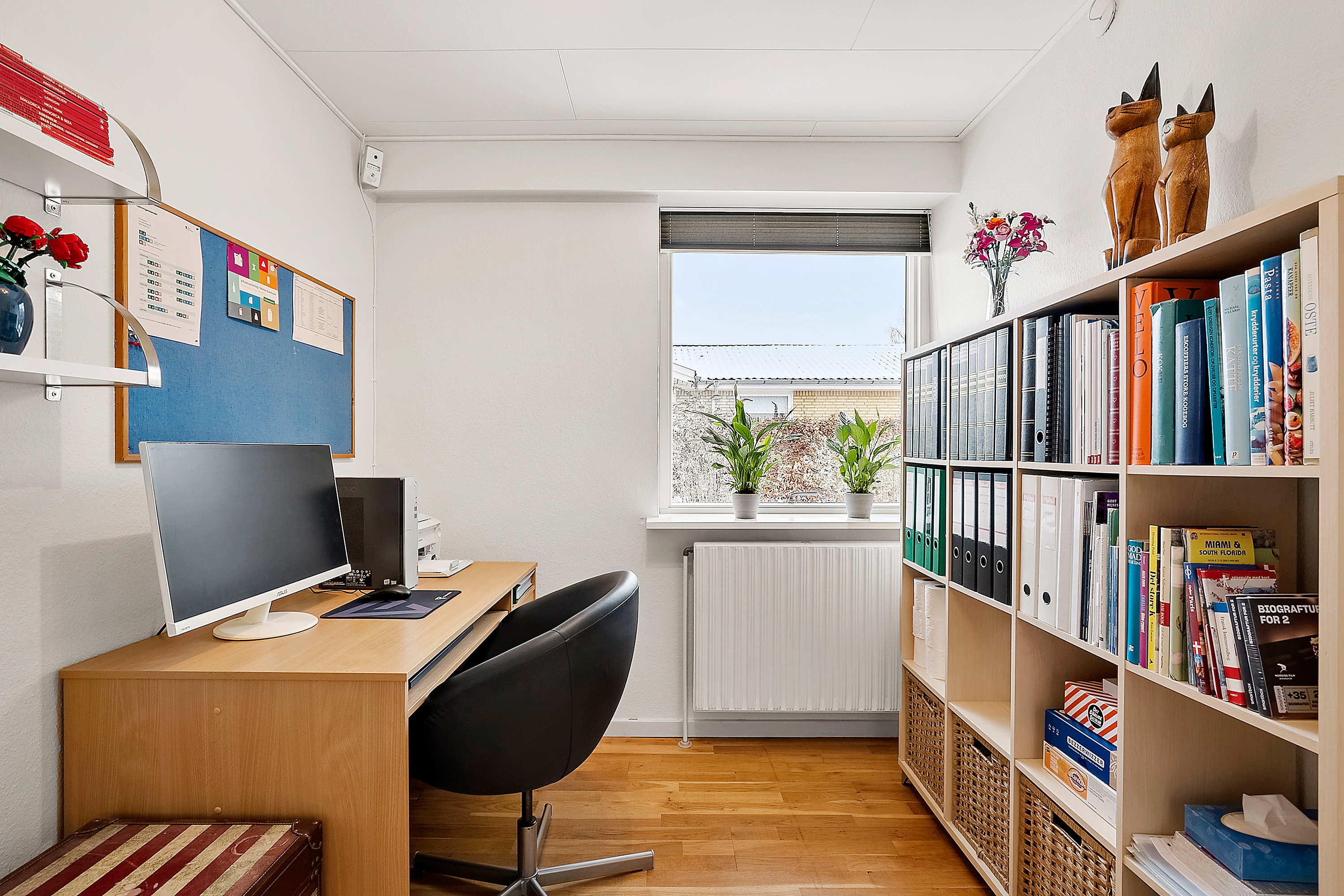 Fremhævet kontor billede i fuldskærmstilstand. Billede af Humlebivænget 60, Hjallese, 5260 Odense S