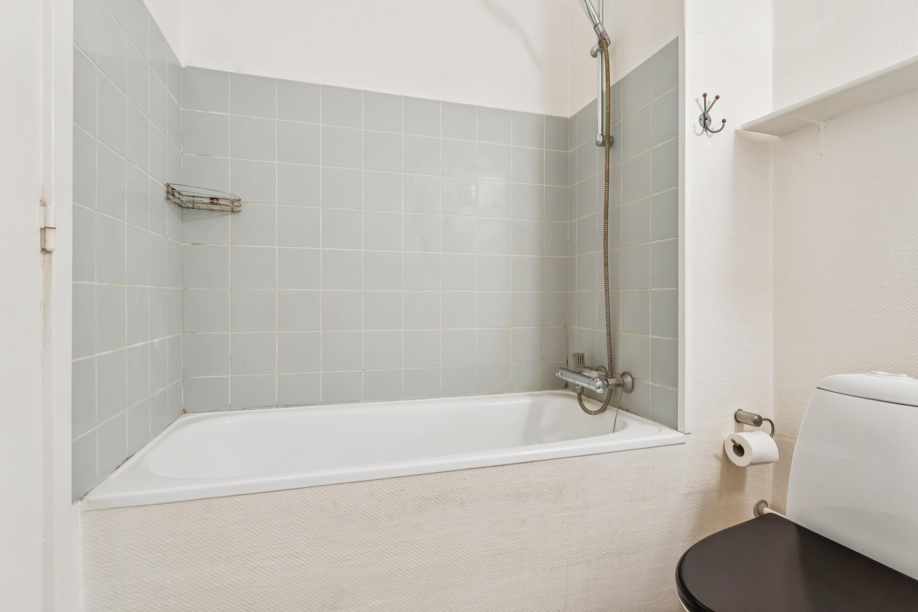 Fremhævet badeværelse billede i fuldskærmstilstand. Billede af Skelvangsvej 123, 1. tv., 8920 Randers NV