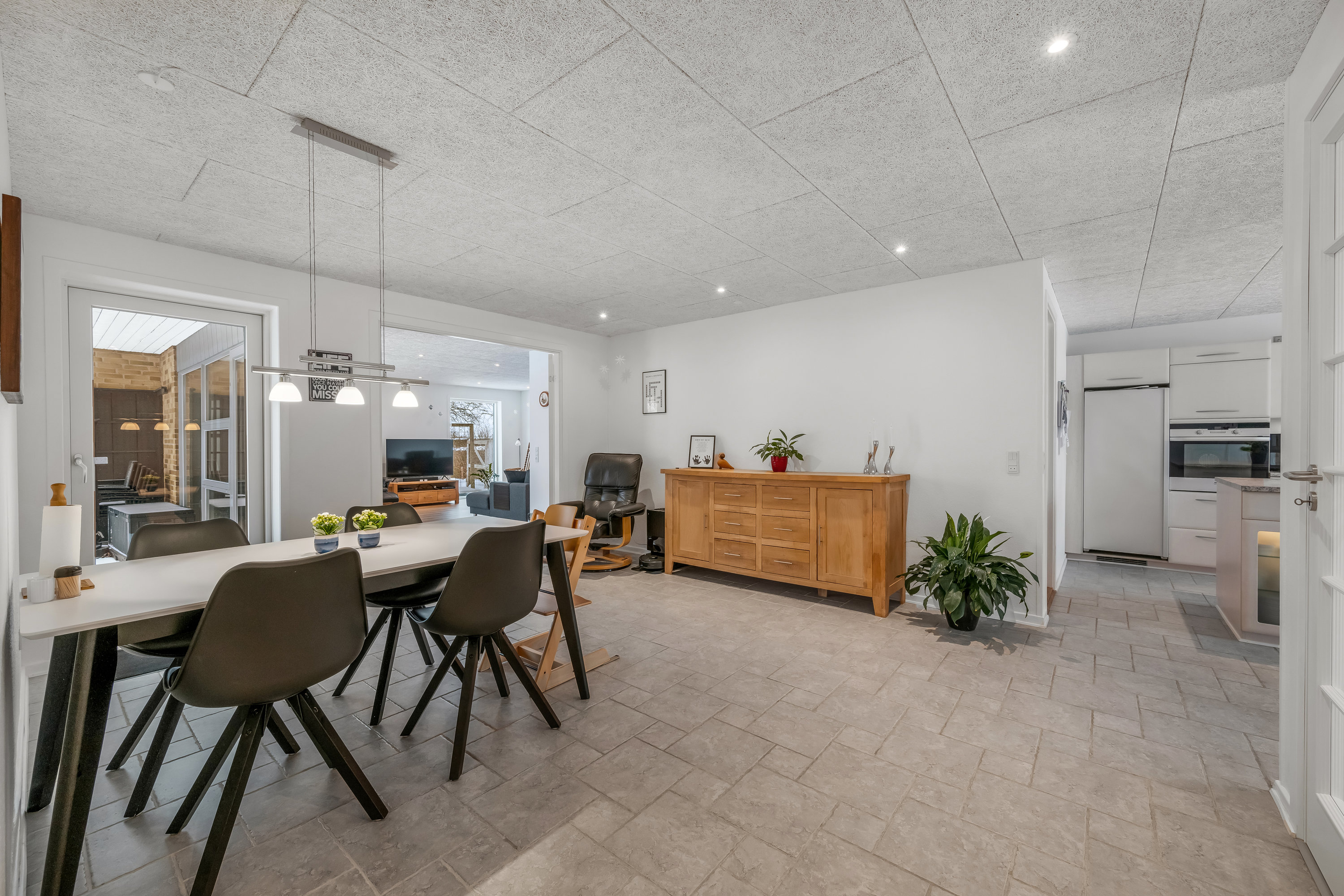 Fremhævet køkken alrum  billede i fuldskærmstilstand. Billede af Grønningen 26, Troldhede, 6920 Videbæk