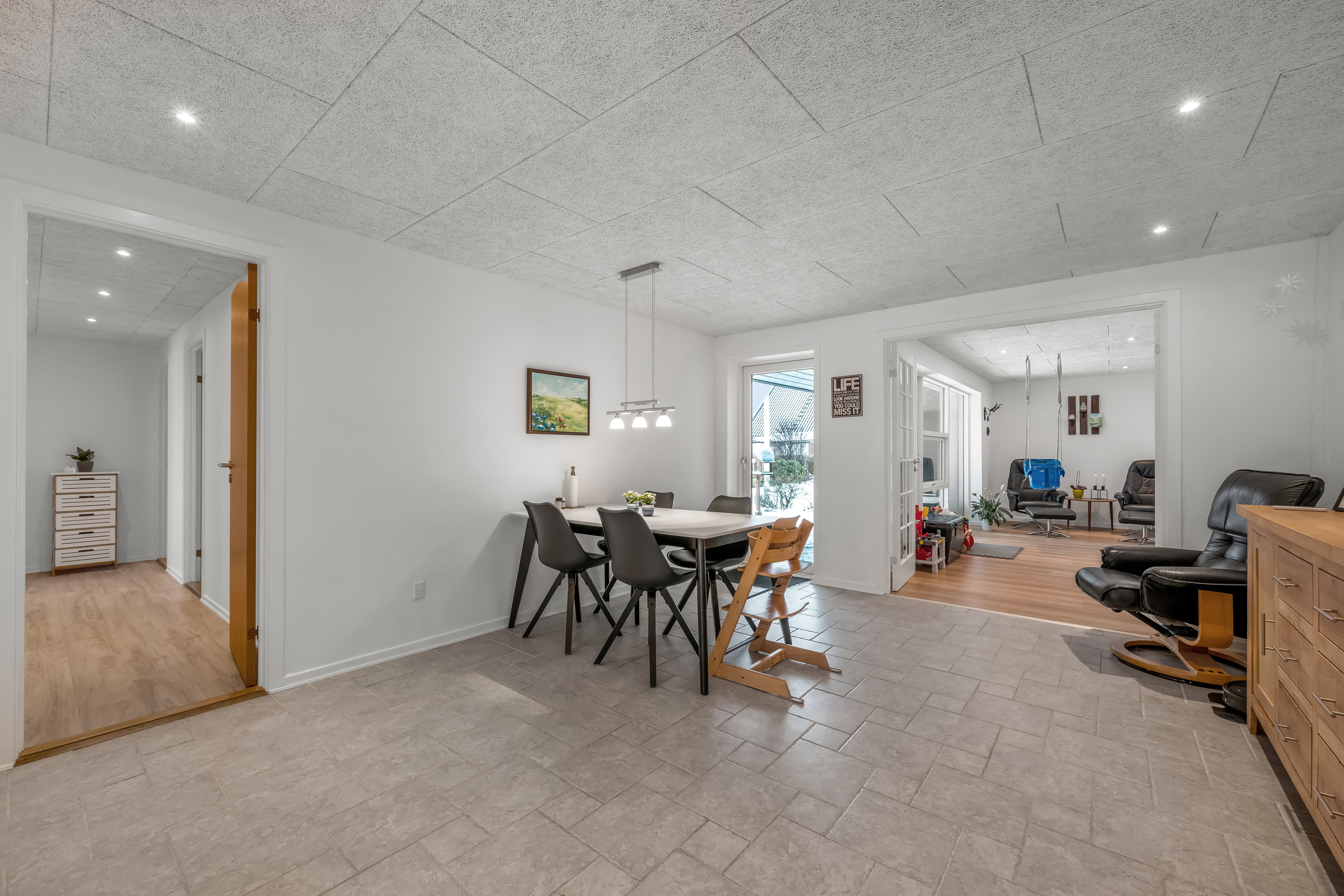 Fremhævet køkken alrum  billede i fuldskærmstilstand. Billede af Grønningen 26, Troldhede, 6920 Videbæk