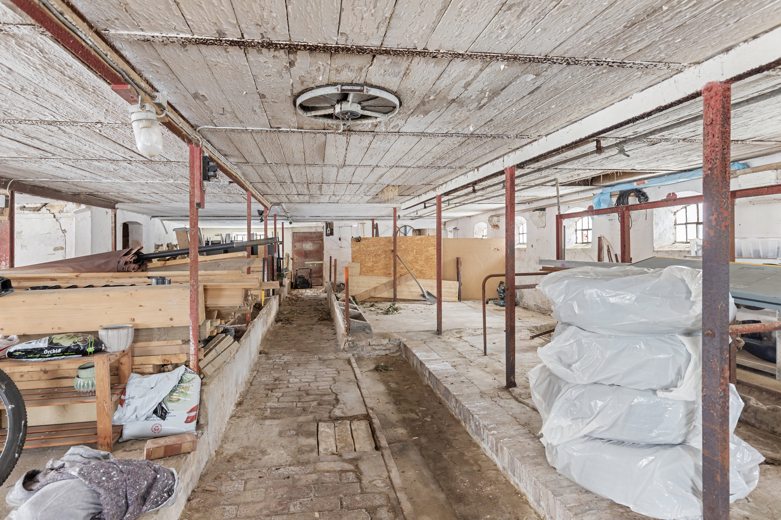 Fremhævet stald billede i fuldskærmstilstand. Billede af Vesterheden 3, 9760 Vrå