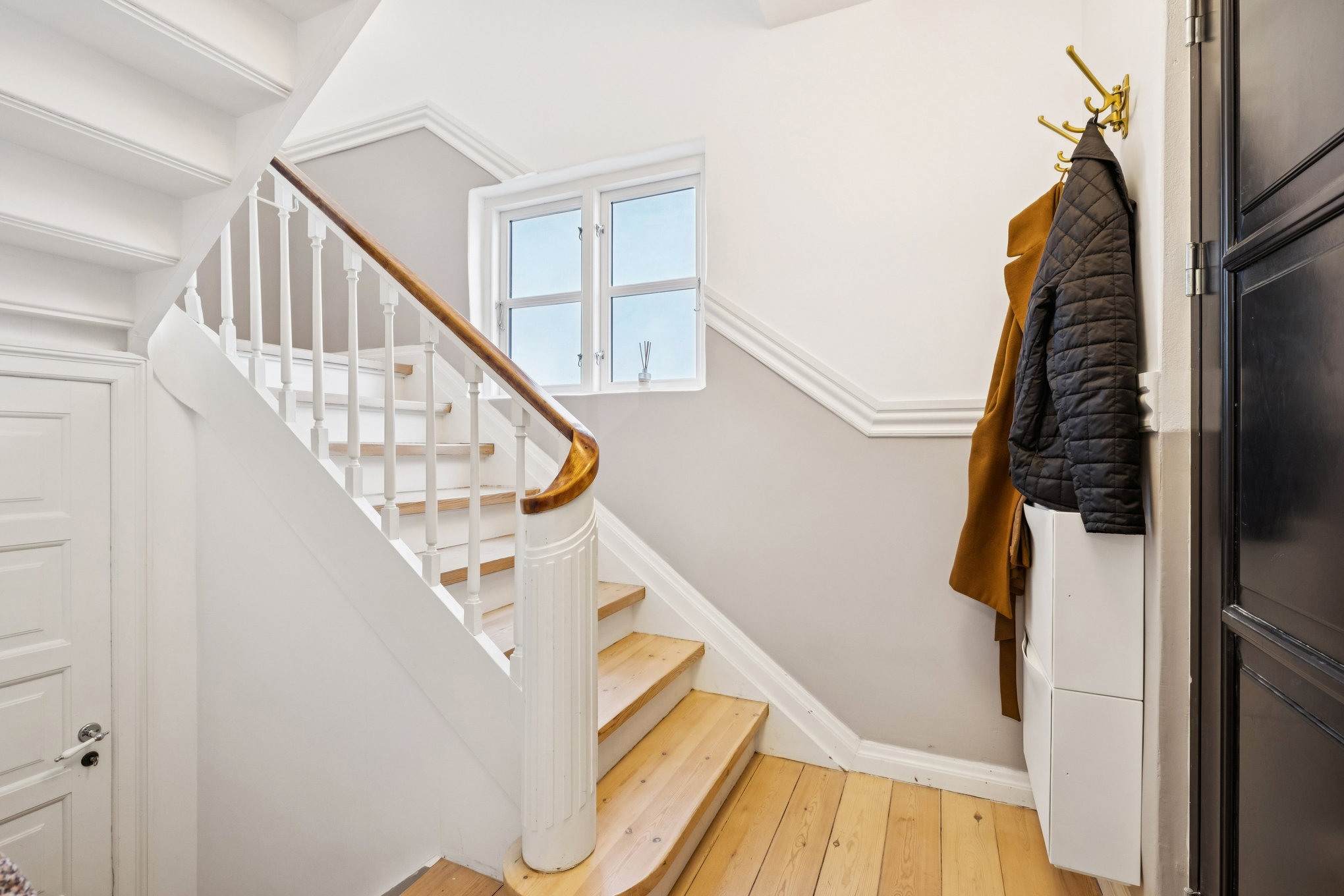 Fremhævet trappe billede i fuldskærmstilstand. Billede af Gl. Hobrovej 16, 8920 Randers NV