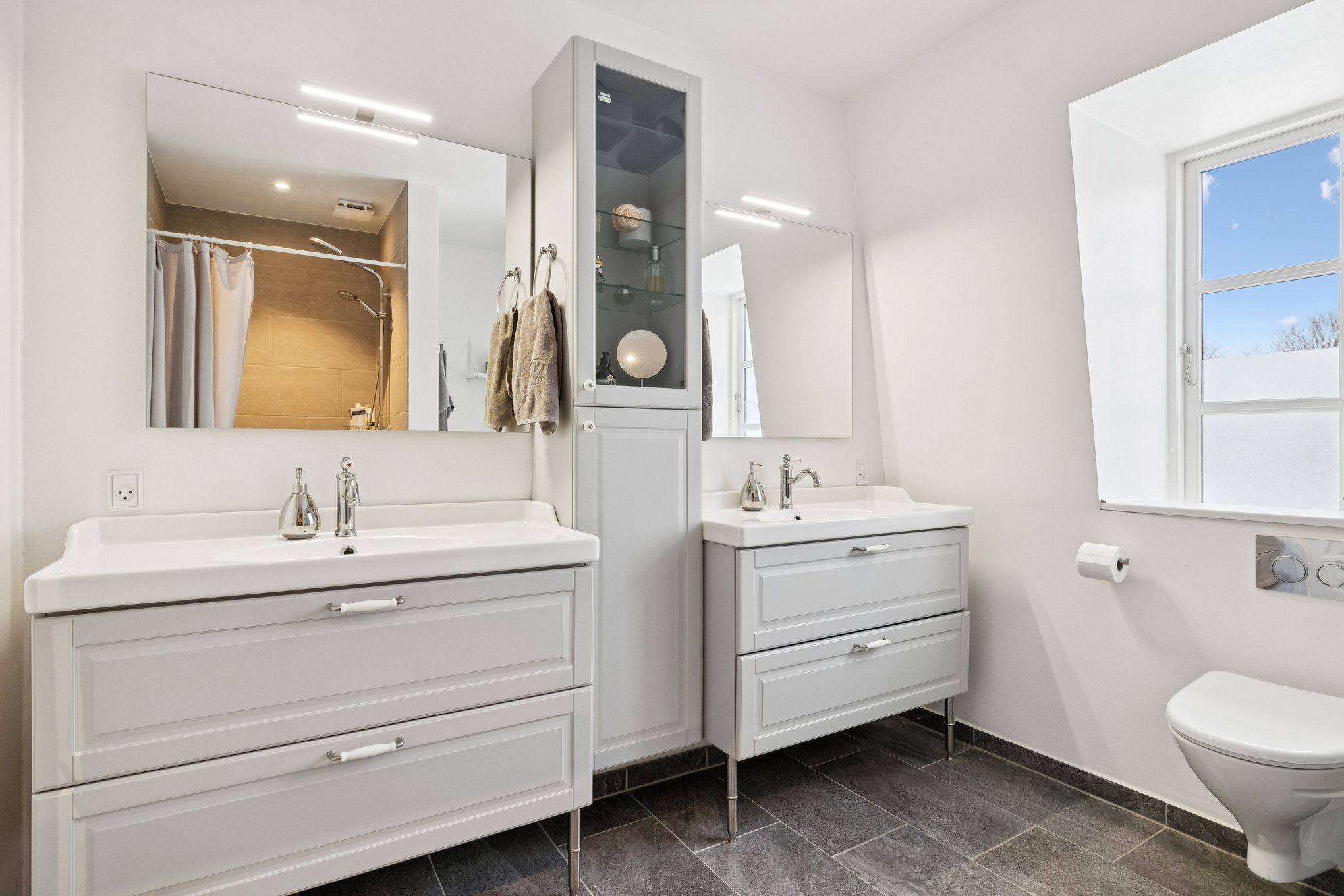 Fremhævet badeværelse billede i fuldskærmstilstand. Billede af Gl. Hobrovej 16, 8920 Randers NV