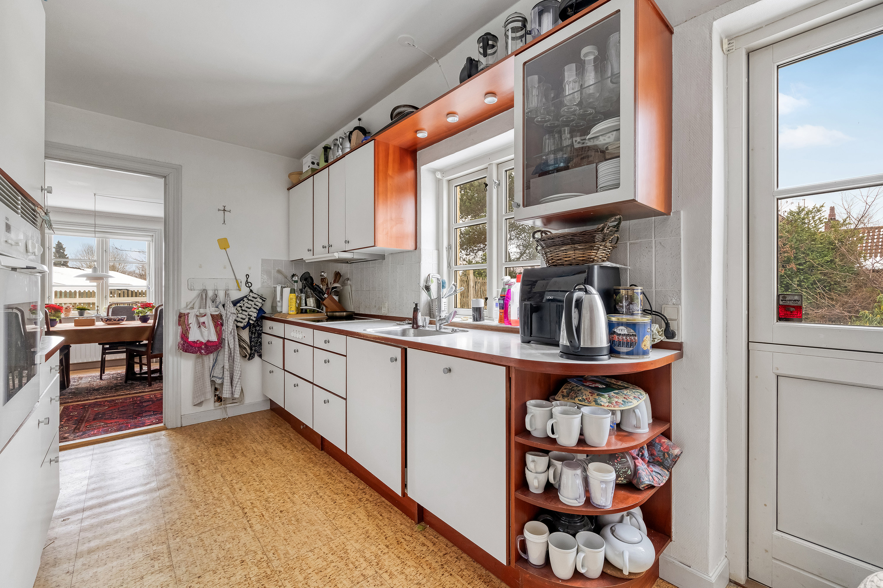 Fremhævet køkken billede i fuldskærmstilstand. Billede af Smidstrup Strandvej 26, 3250 Gilleleje