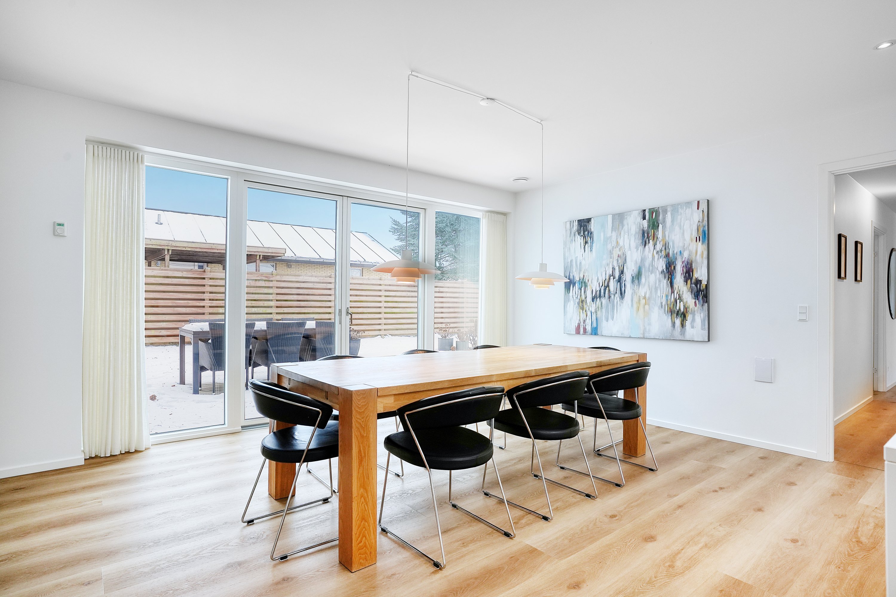 Fremhævet spisestue billede i fuldskærmstilstand. Billede af Birkevænget 5, 2680 Solrød Strand