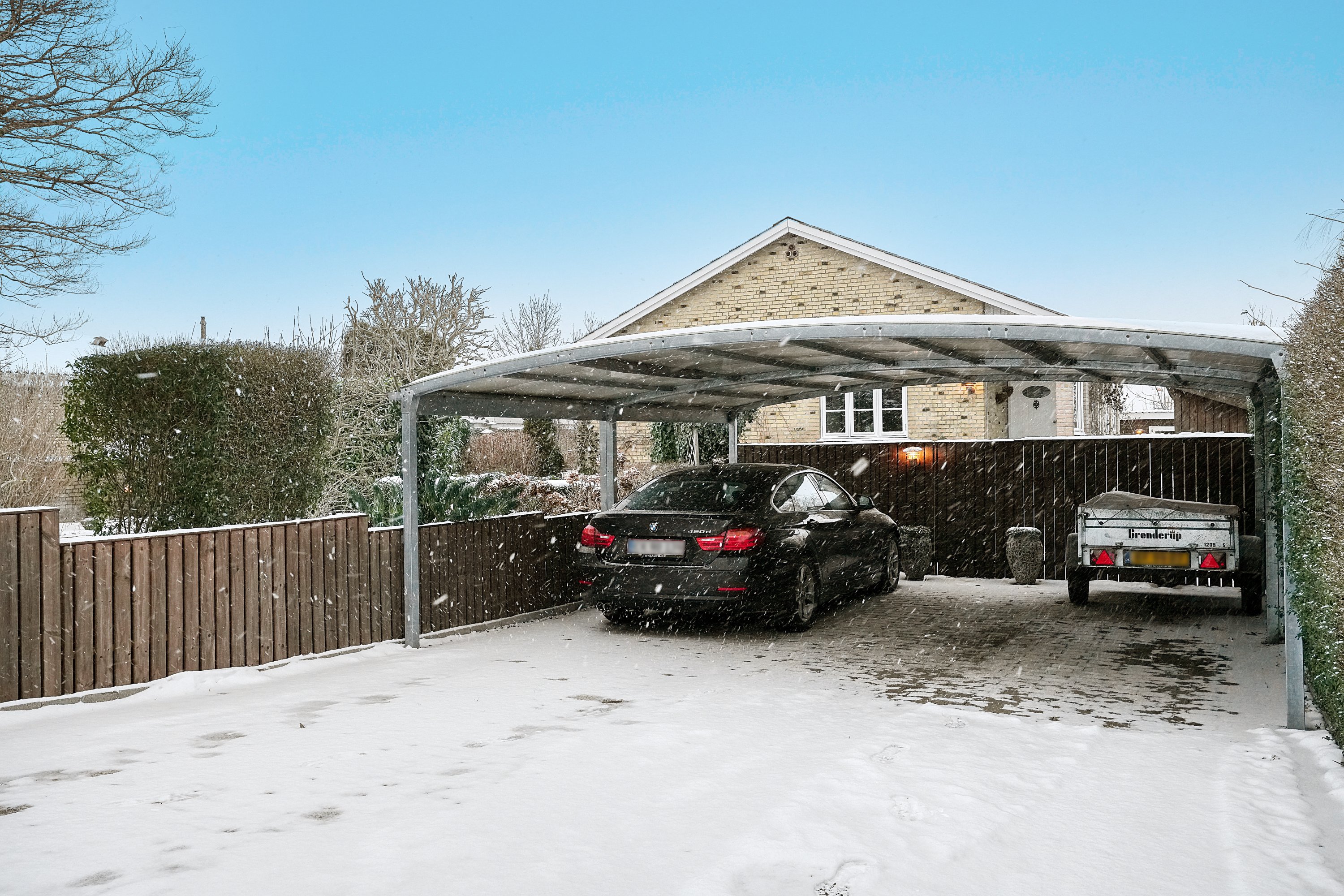 Fremhævet carport billede i fuldskærmstilstand. Billede af Herthavej 16, 4300 Holbæk