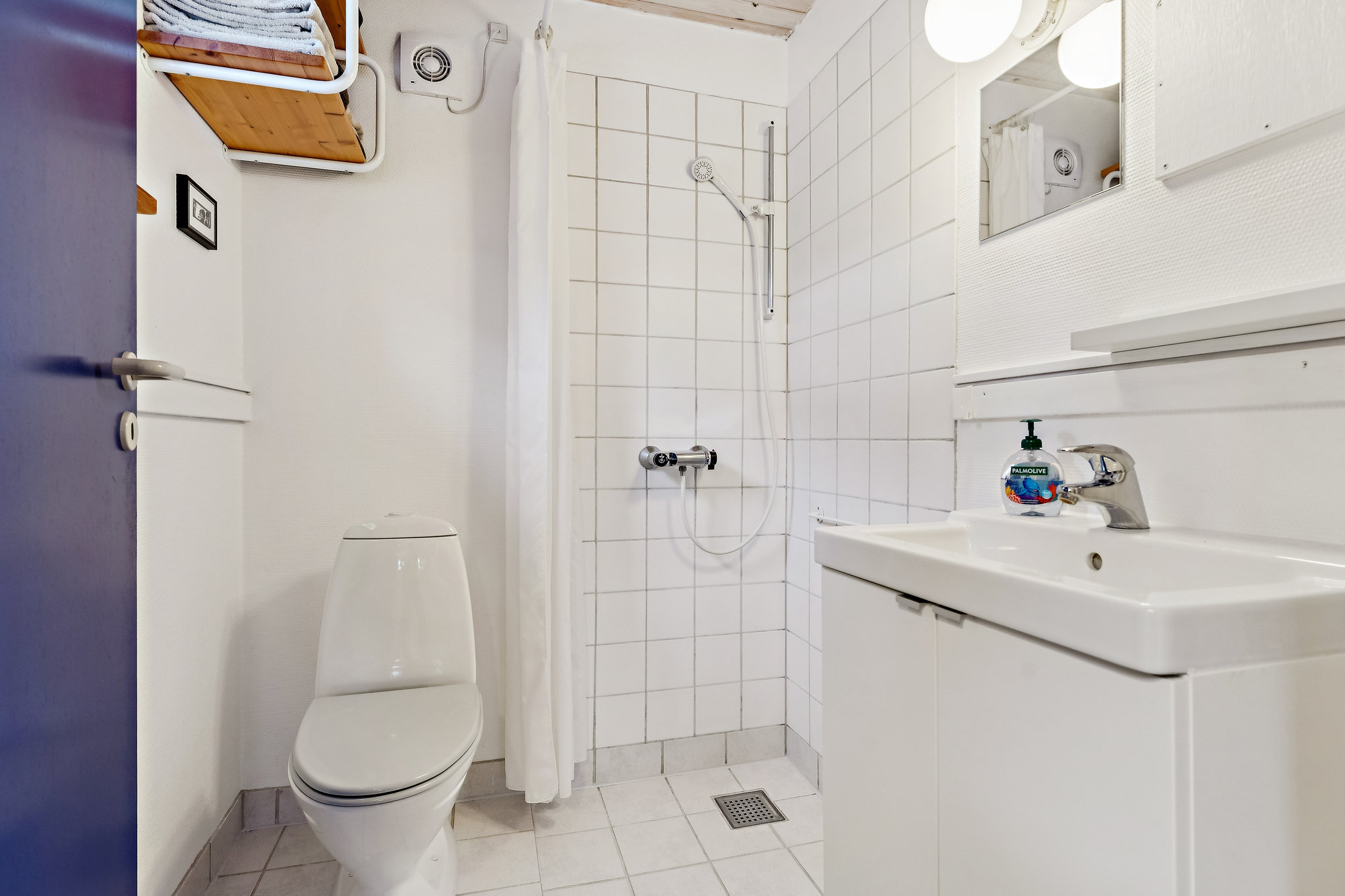 Fremhævet badeværelse billede i fuldskærmstilstand. Billede af Valmuevej 2, Laurbjerg, 8870 Langå