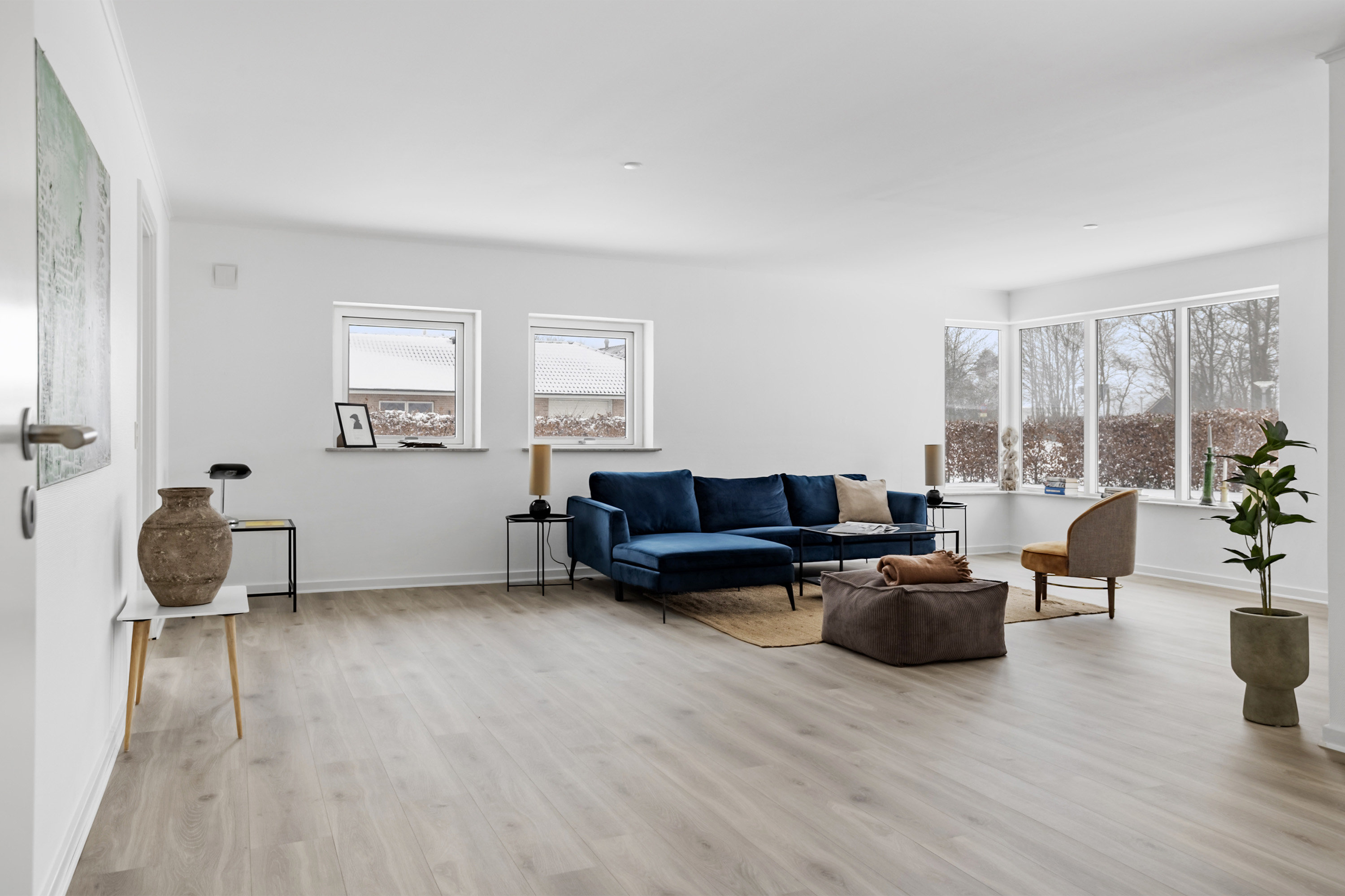 Fremhævet stue billede i fuldskærmstilstand. Billede af Rølkjær 2, 6600 Vejen