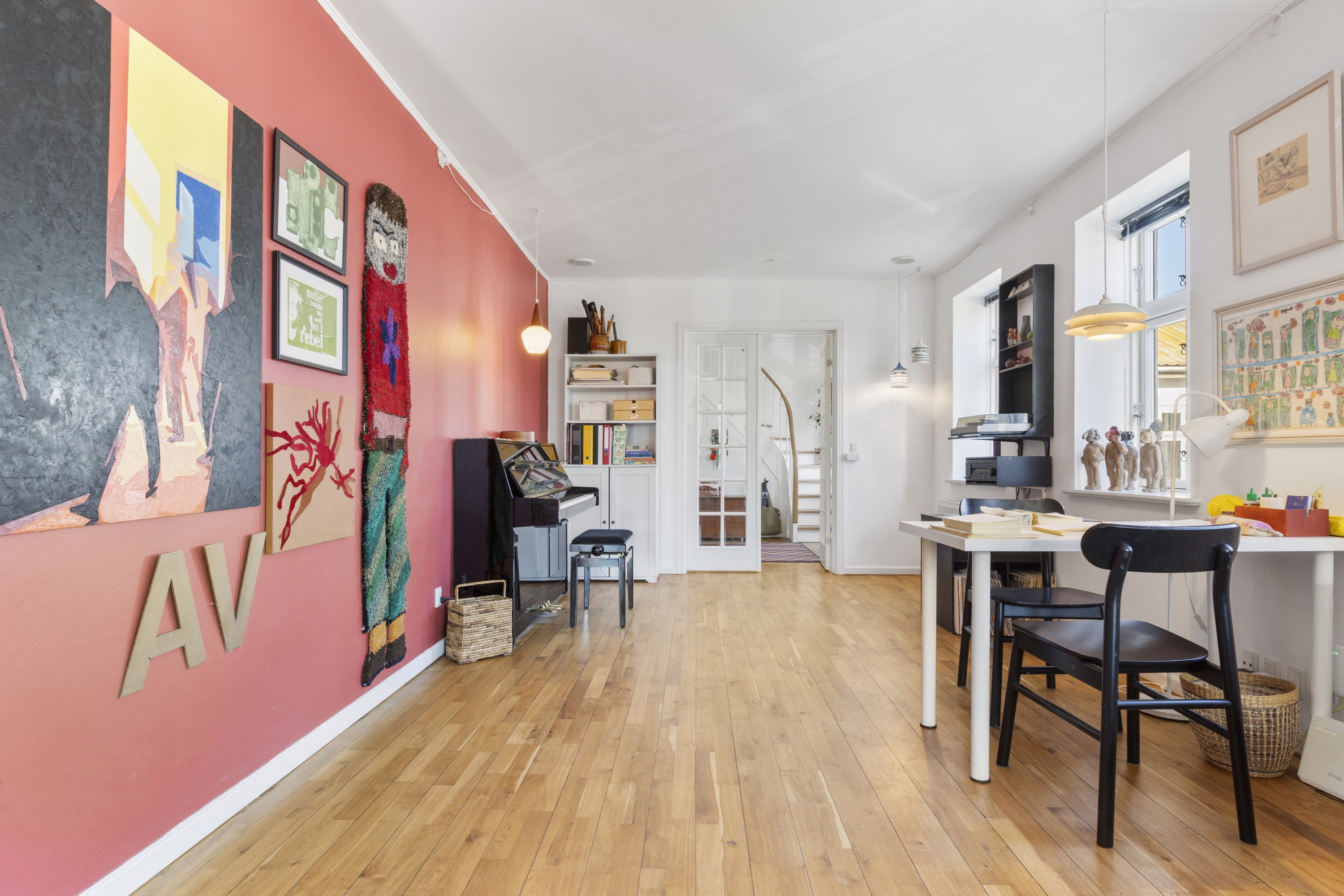 Fremhævet stue billede i fuldskærmstilstand. Billede af Ørstedvej 32, Ørsted, 4622 Havdrup