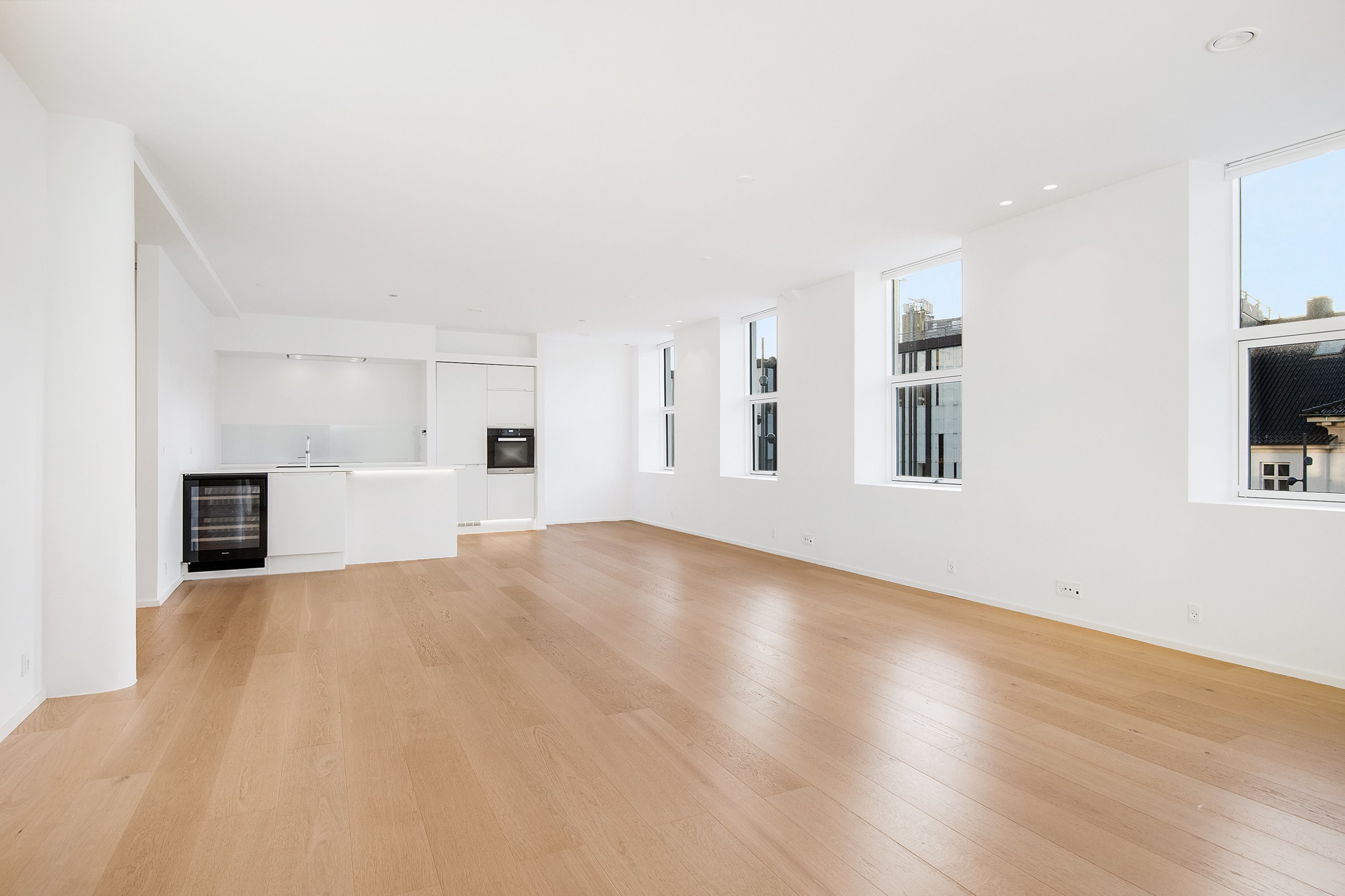 Fremhævet køkken-alrum billede i fuldskærmstilstand. Billede af Nytorv 3, 2. 4., 9000 Aalborg