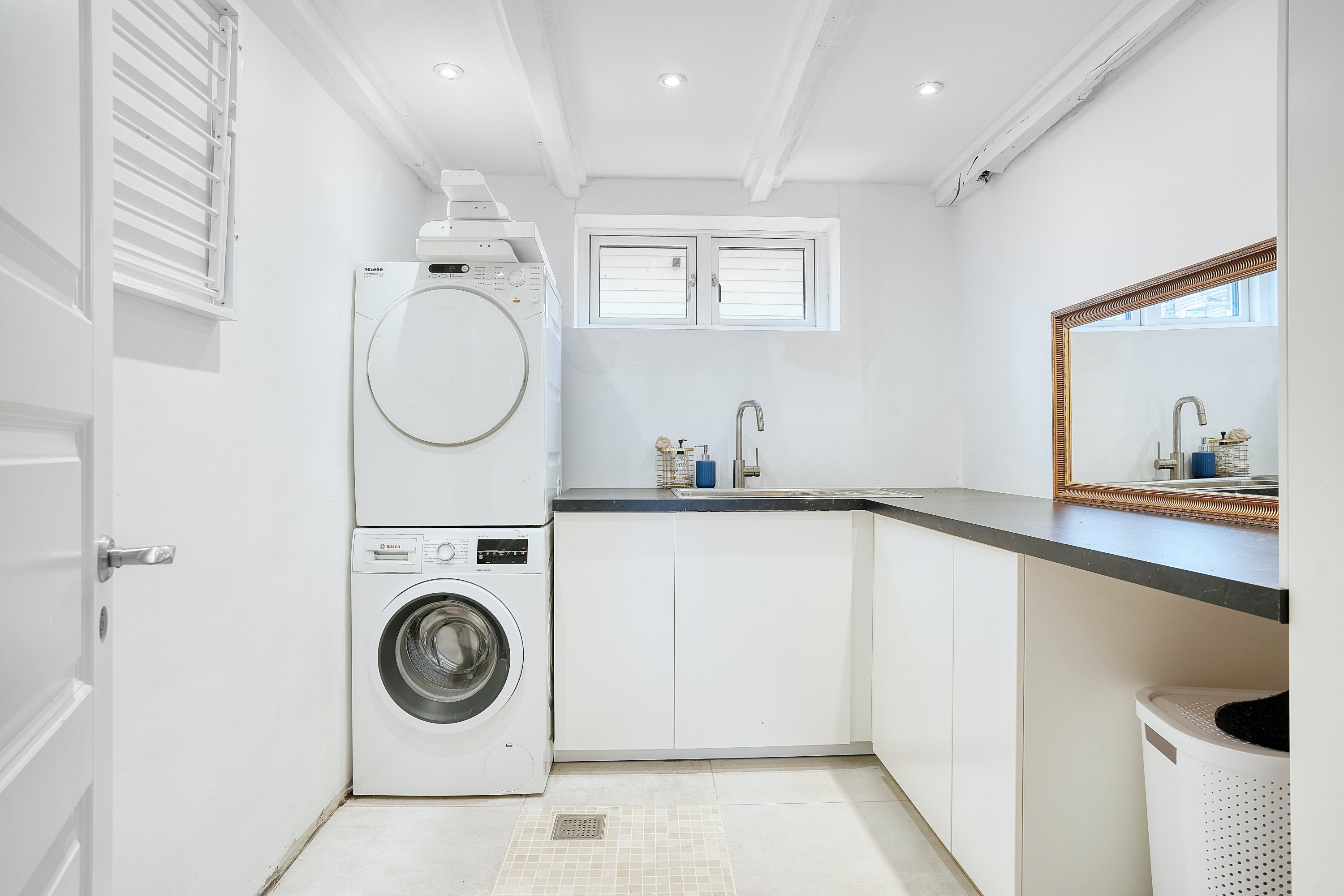 Fremhævet bryggers billede i fuldskærmstilstand. Billede af Humlebæk Strandvej 66, 3050 Humlebæk