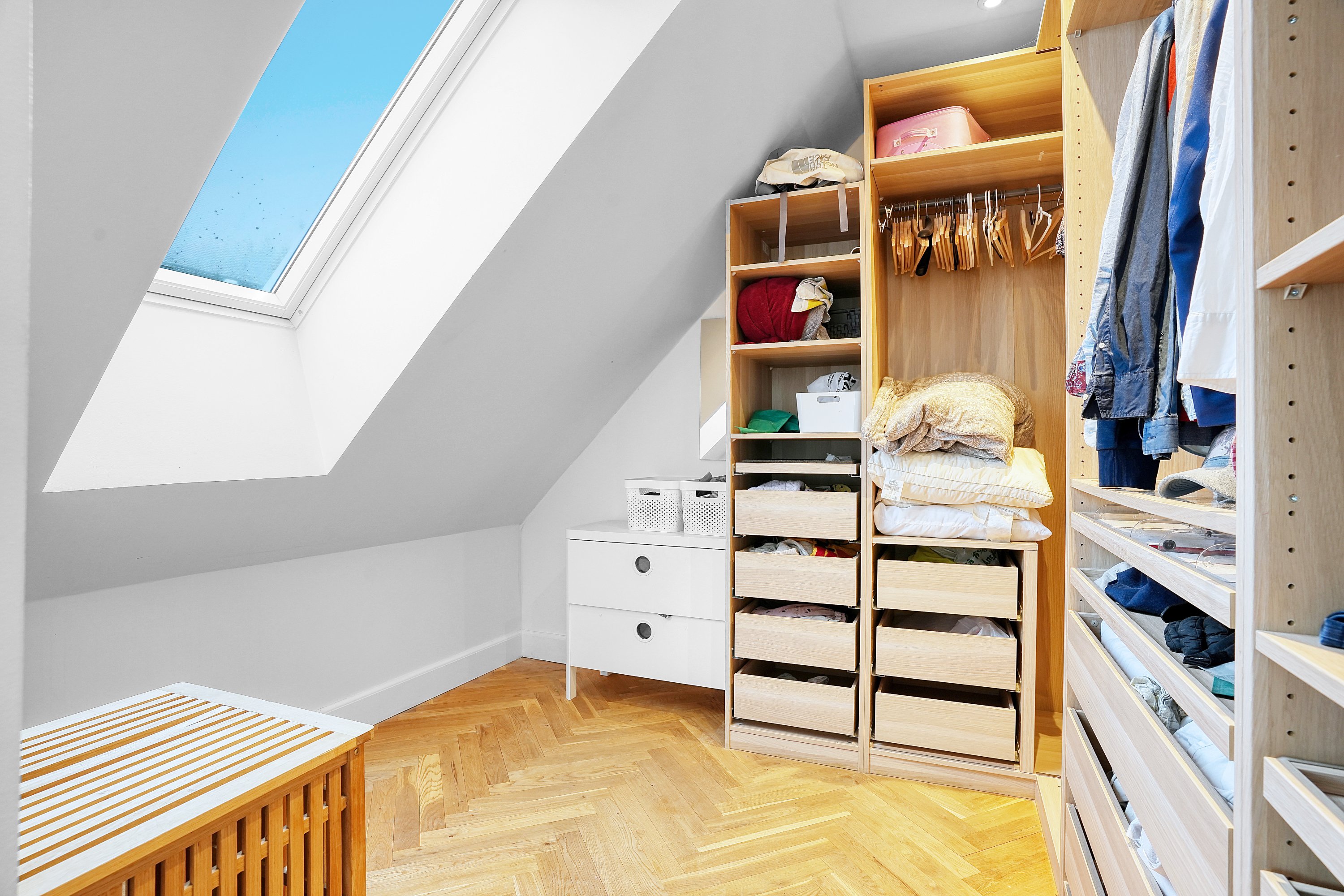 Fremhævet værelse billede i fuldskærmstilstand. Billede af Humlebæk Strandvej 66, 3050 Humlebæk