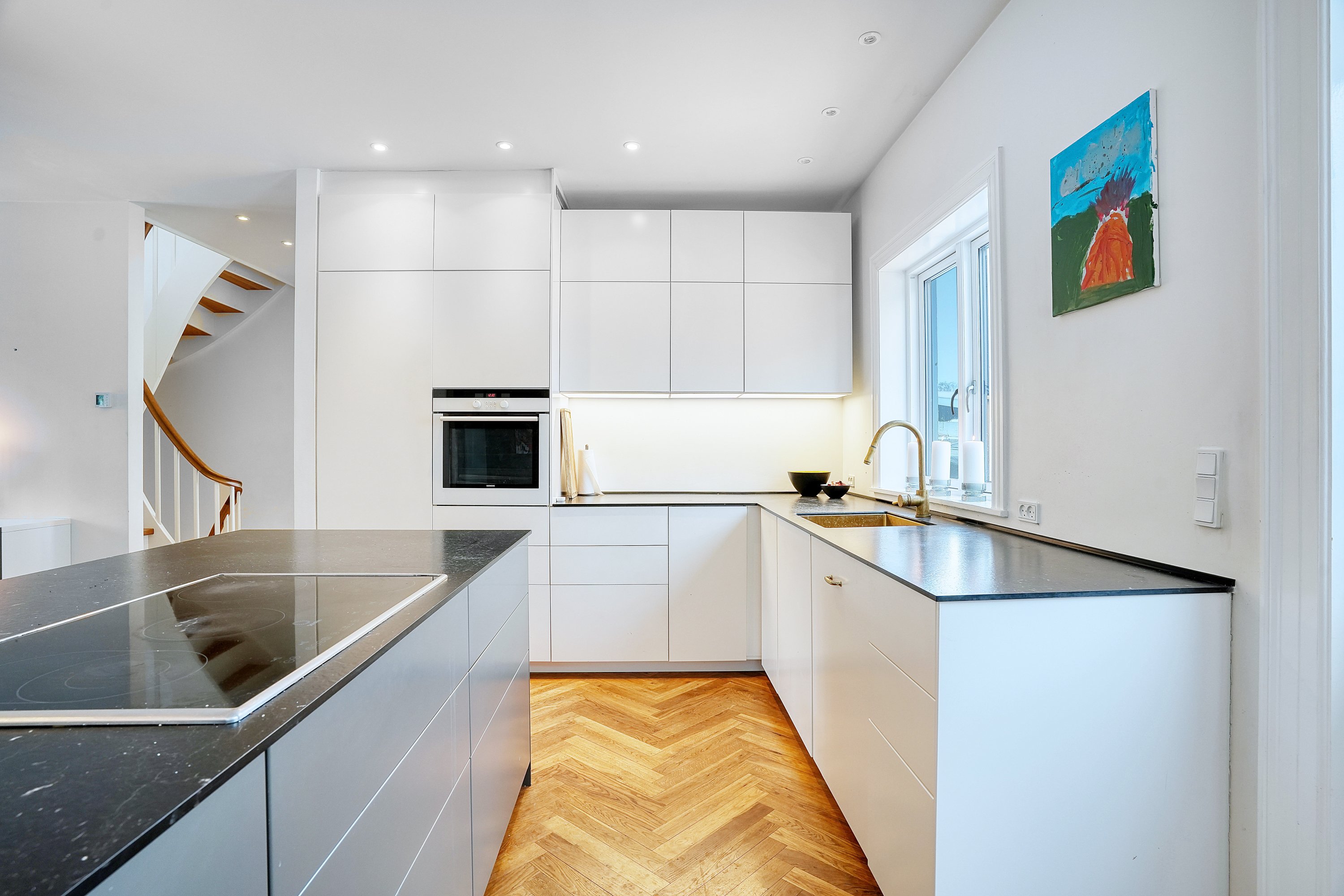 Miniaturebillede 1: køkken. Billede af Humlebæk Strandvej 66, 3050 Humlebæk