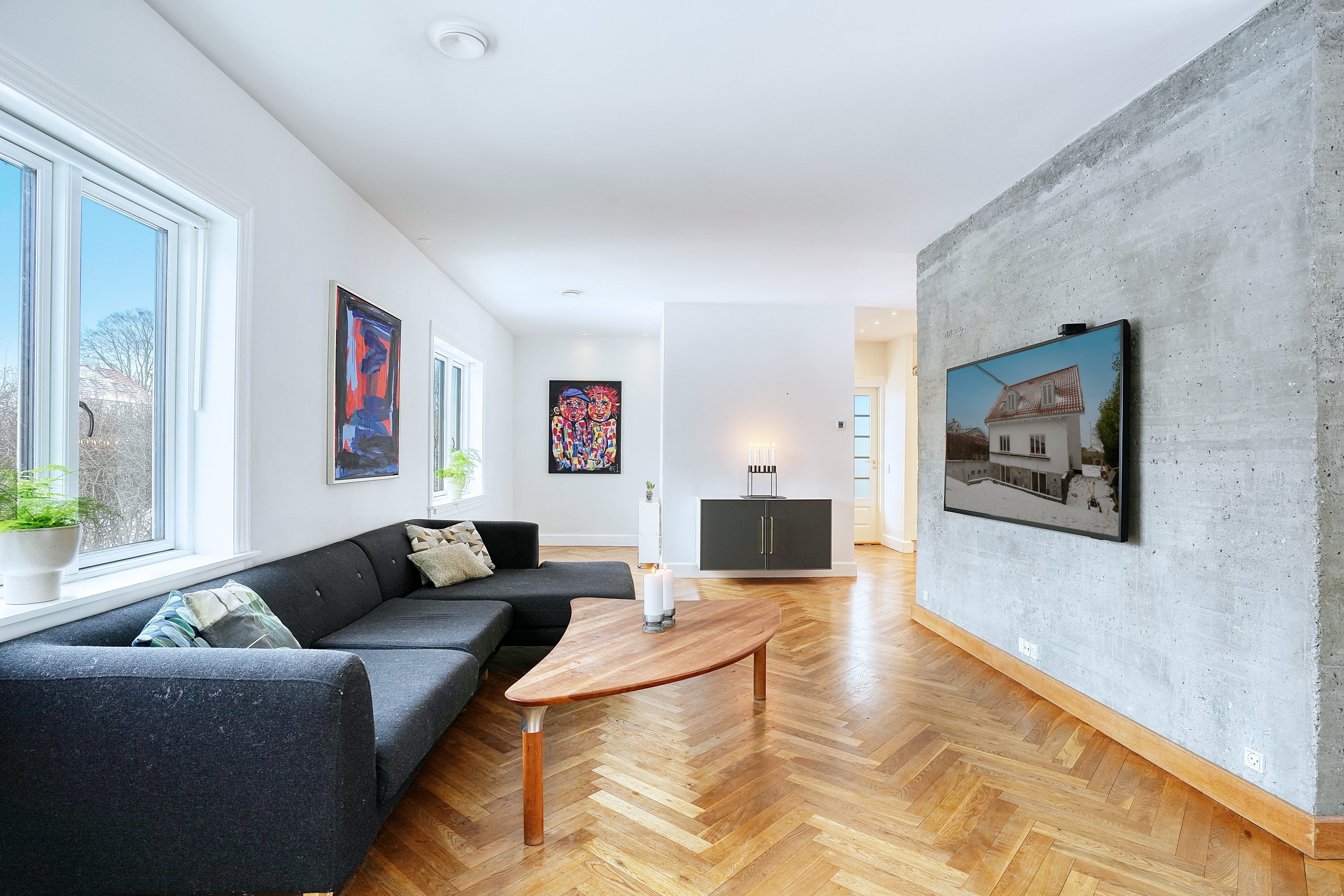 Fremhævet stue billede i fuldskærmstilstand. Billede af Humlebæk Strandvej 66, 3050 Humlebæk