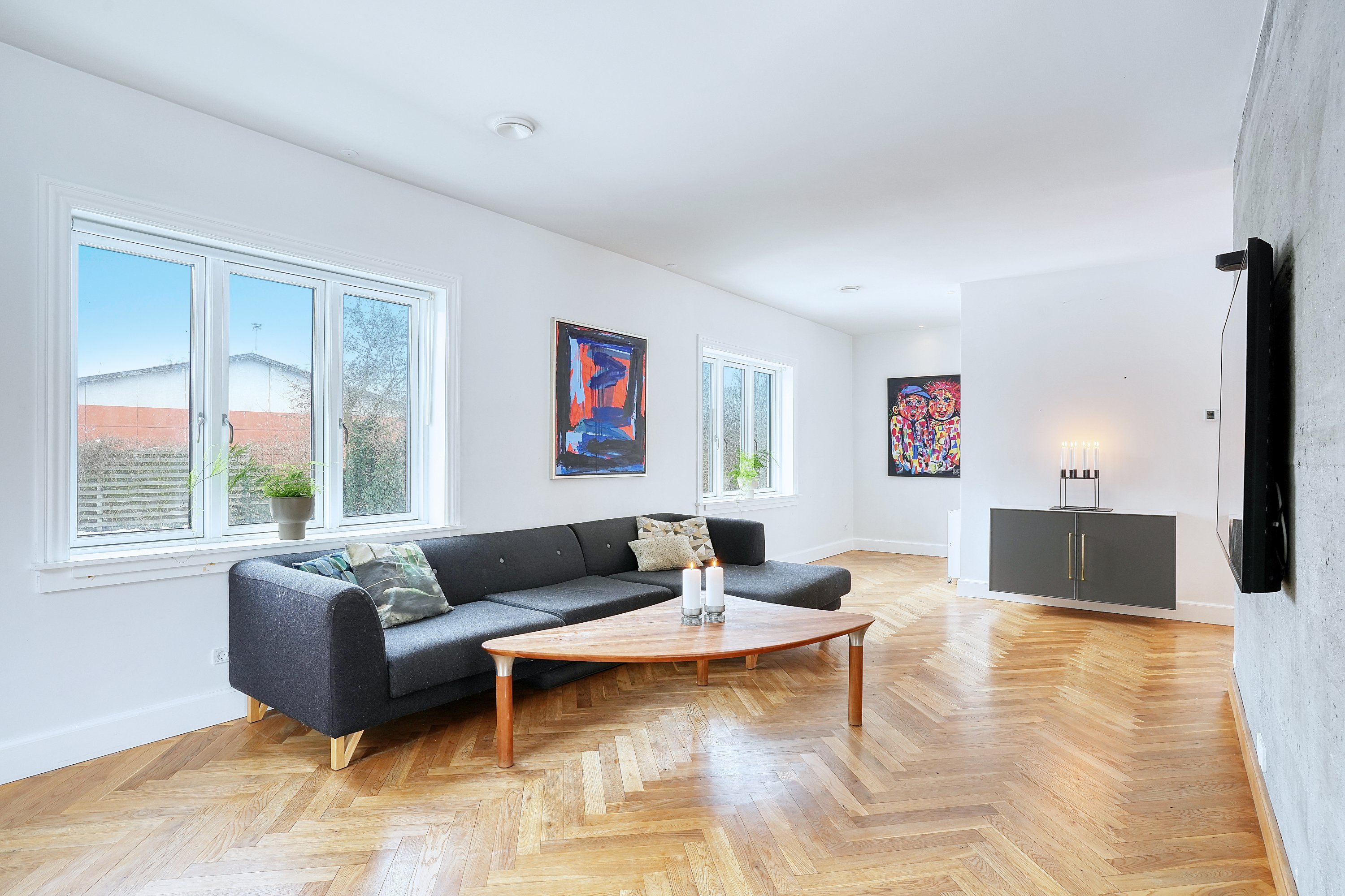 Fremhævet stue billede i fuldskærmstilstand. Billede af Humlebæk Strandvej 66, 3050 Humlebæk