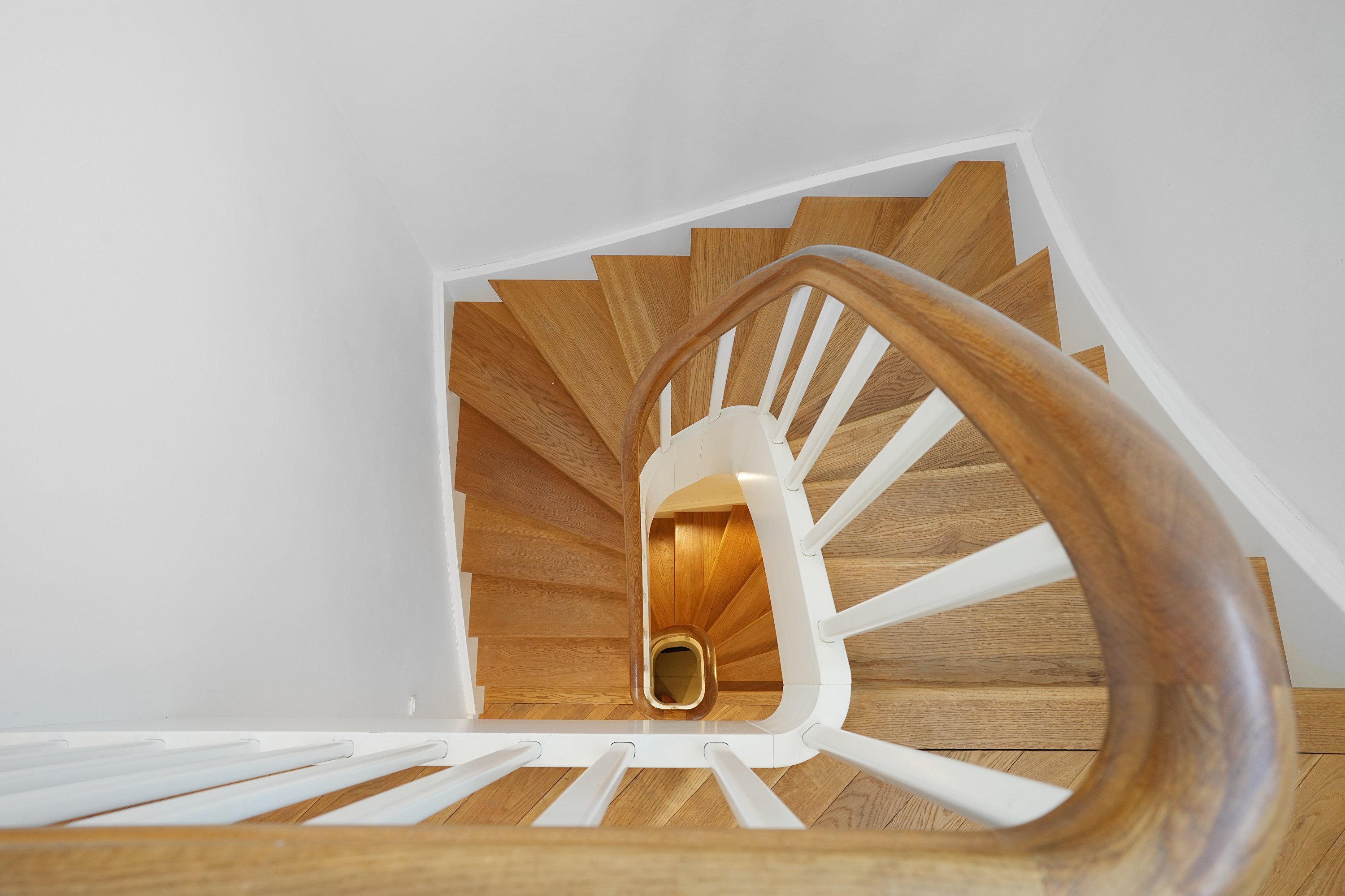 Fremhævet 1. sal billede i fuldskærmstilstand. Billede af Humlebæk Strandvej 66, 3050 Humlebæk