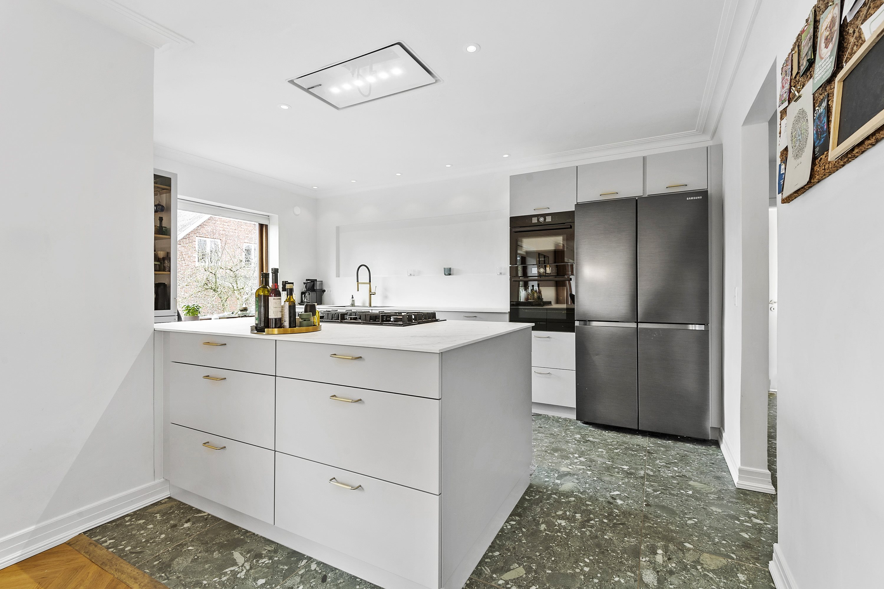 Fremhævet køkken billede i fuldskærmstilstand. Billede af Kirkegade 96, 6700 Esbjerg