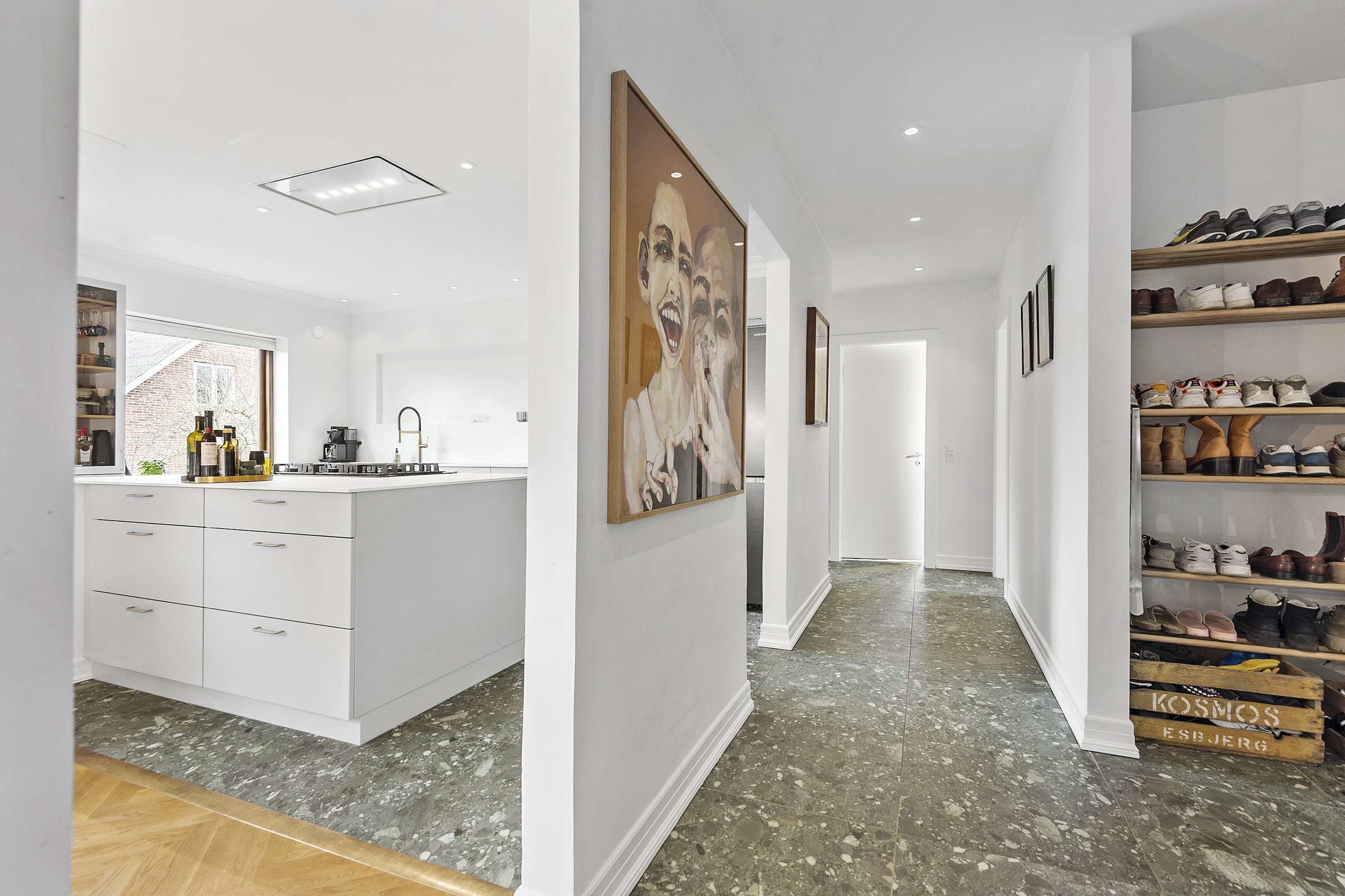 Fremhævet entré billede i fuldskærmstilstand. Billede af Kirkegade 96, 6700 Esbjerg