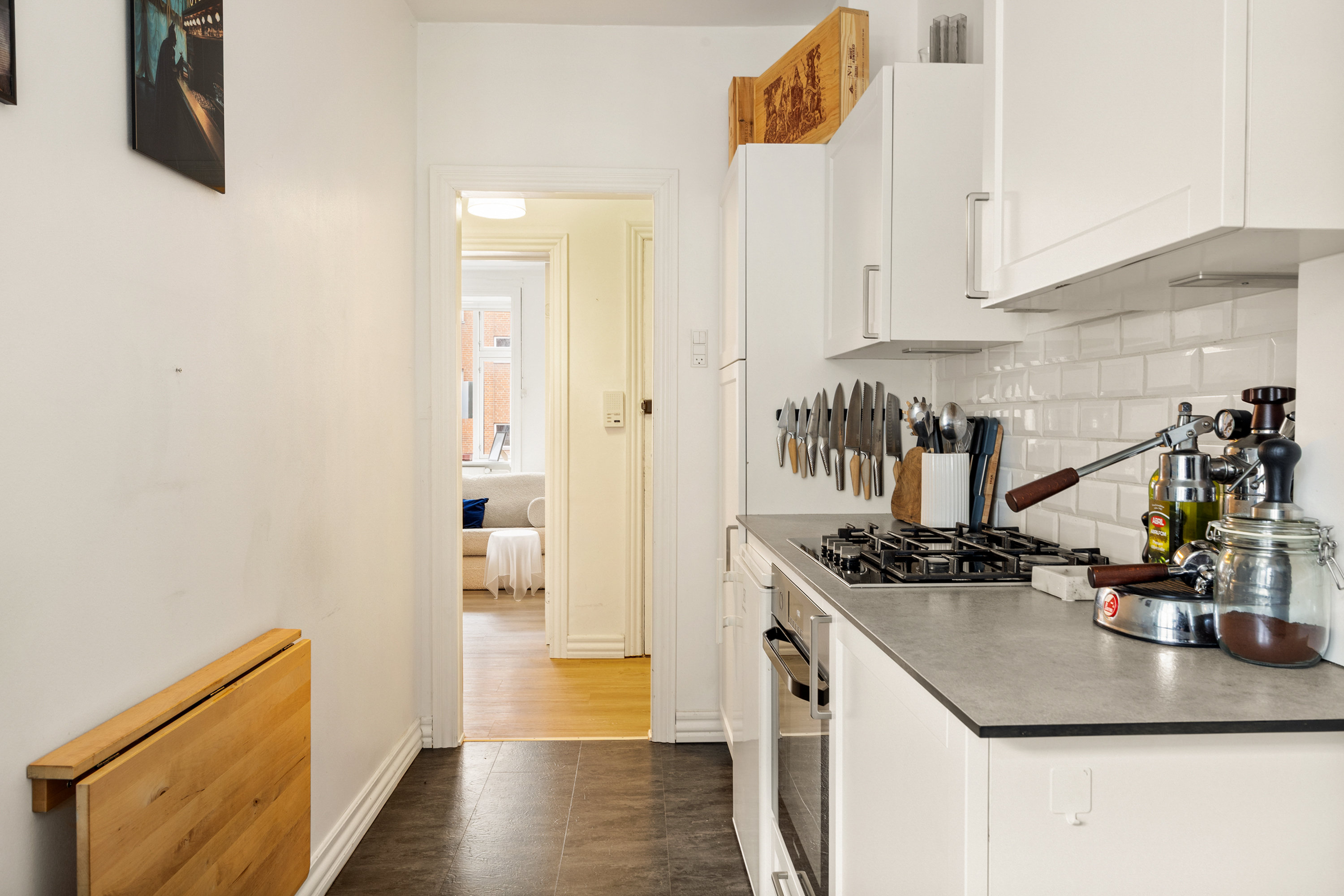 Fremhævet køkken billede i fuldskærmstilstand. Billede af Julius Bloms Gade 31, 1. th., 2200 København N