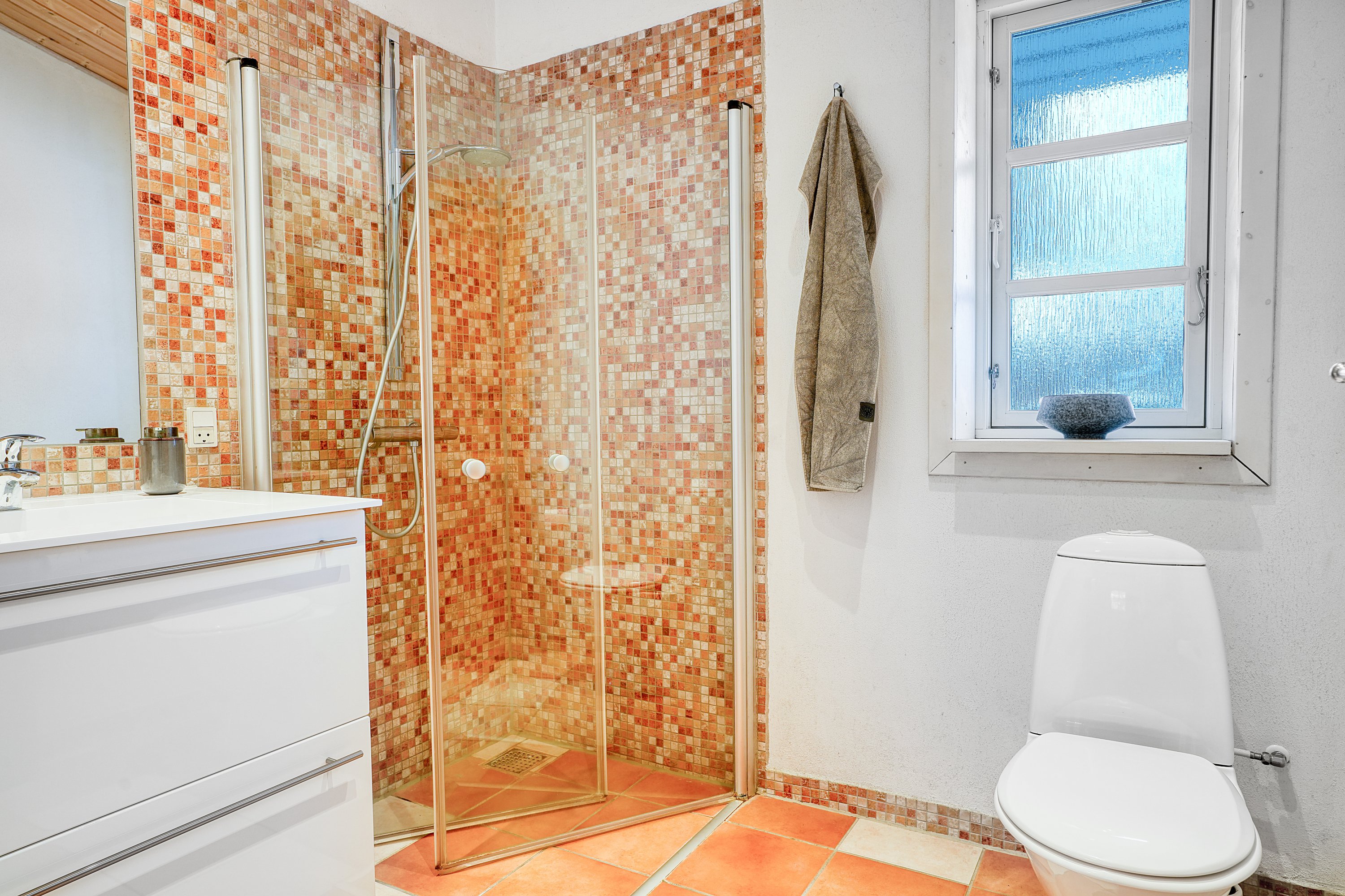 Fremhævet badeværelse billede i fuldskærmstilstand. Billede af Rørsangervej 2, Nyrup, 4500 Nykøbing Sj