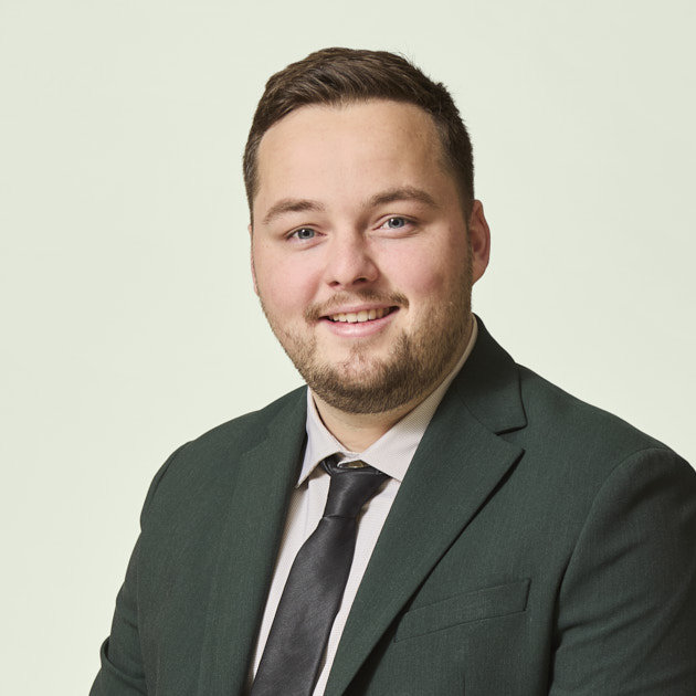 Ejendomsmægler Emil Weng Klockmann, Nybolig Vejen, Nybolig