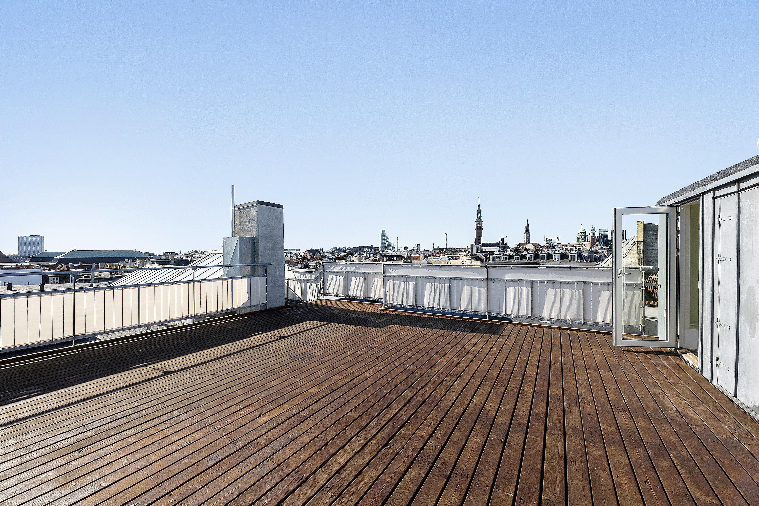 Fremhævet  billede i fuldskærmstilstand. Billede af Klosterstræde 3, 4. 3., 1157 København K