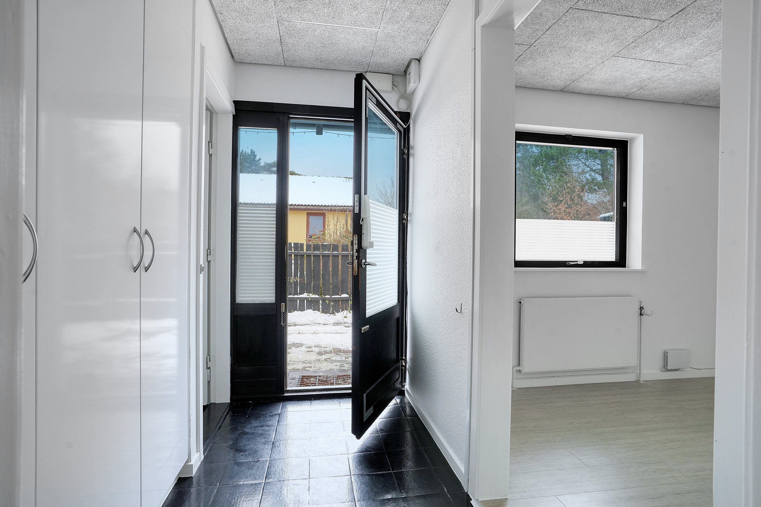 Fremhævet entré billede i fuldskærmstilstand. Billede af Dybesøvej 38, 4581 Rørvig