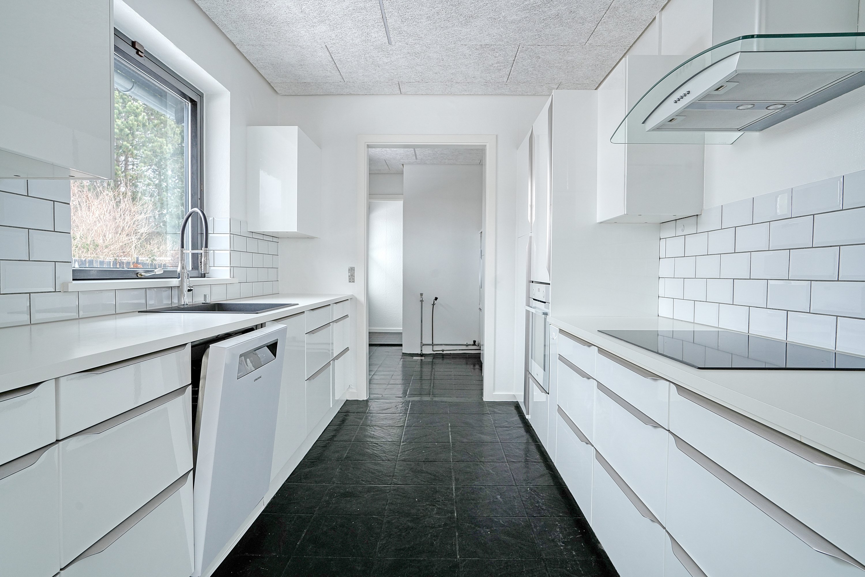 Fremhævet køkken billede i fuldskærmstilstand. Billede af Dybesøvej 38, 4581 Rørvig