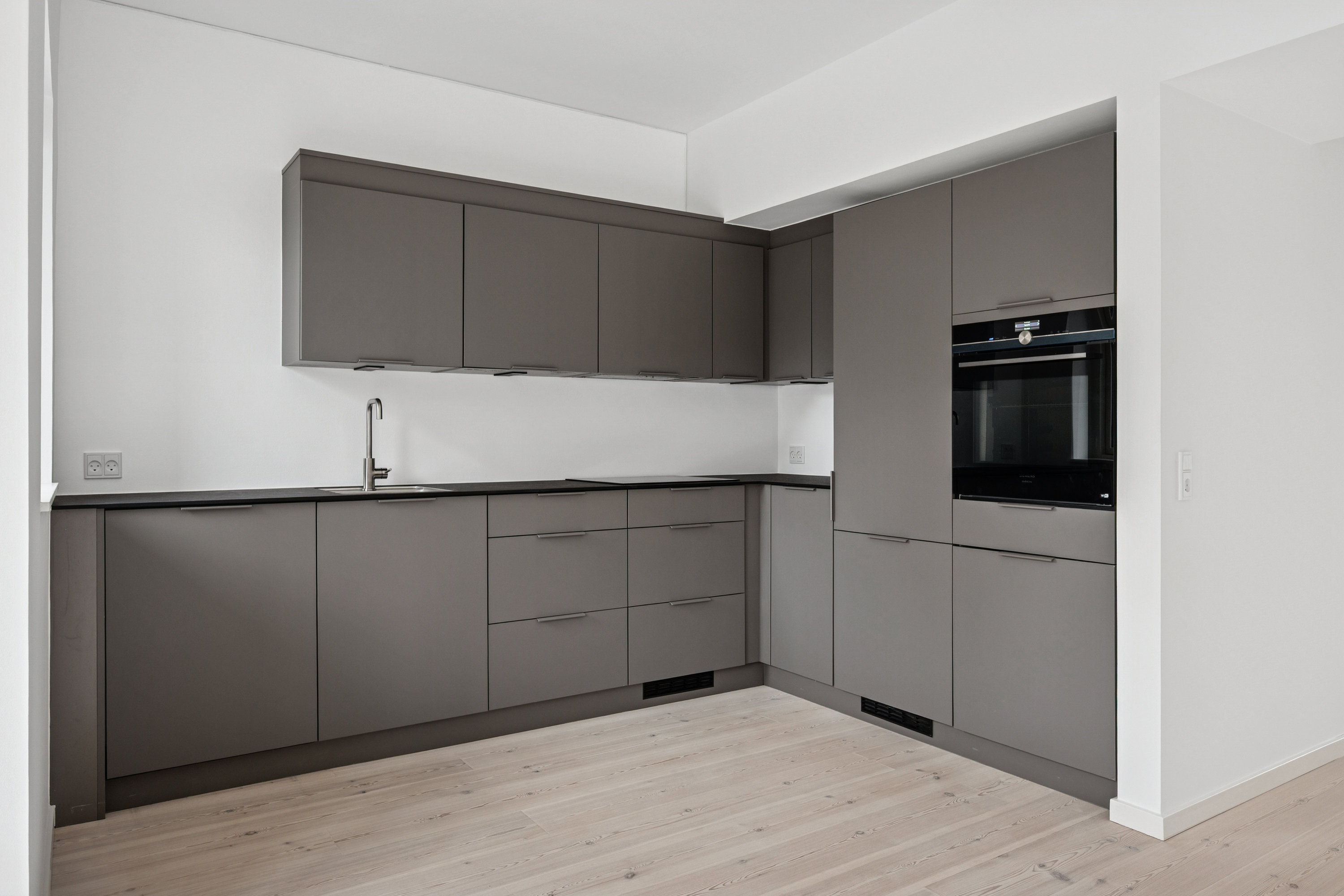 Fremhævet  billede i fuldskærmstilstand. Billede af Emdrupvej 155A, st.., 2400 København NV