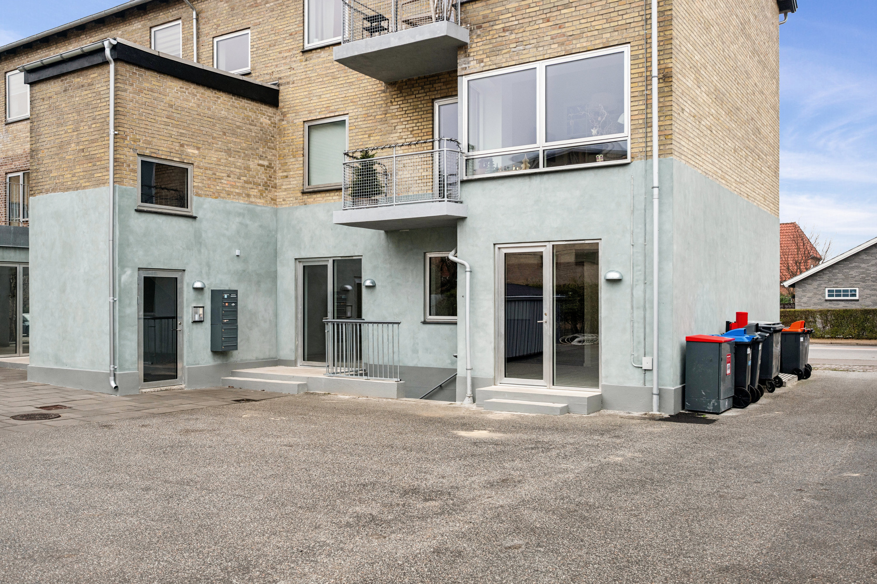 Fremhævet  billede i fuldskærmstilstand. Billede af Emdrupvej 155A, st.., 2400 København NV