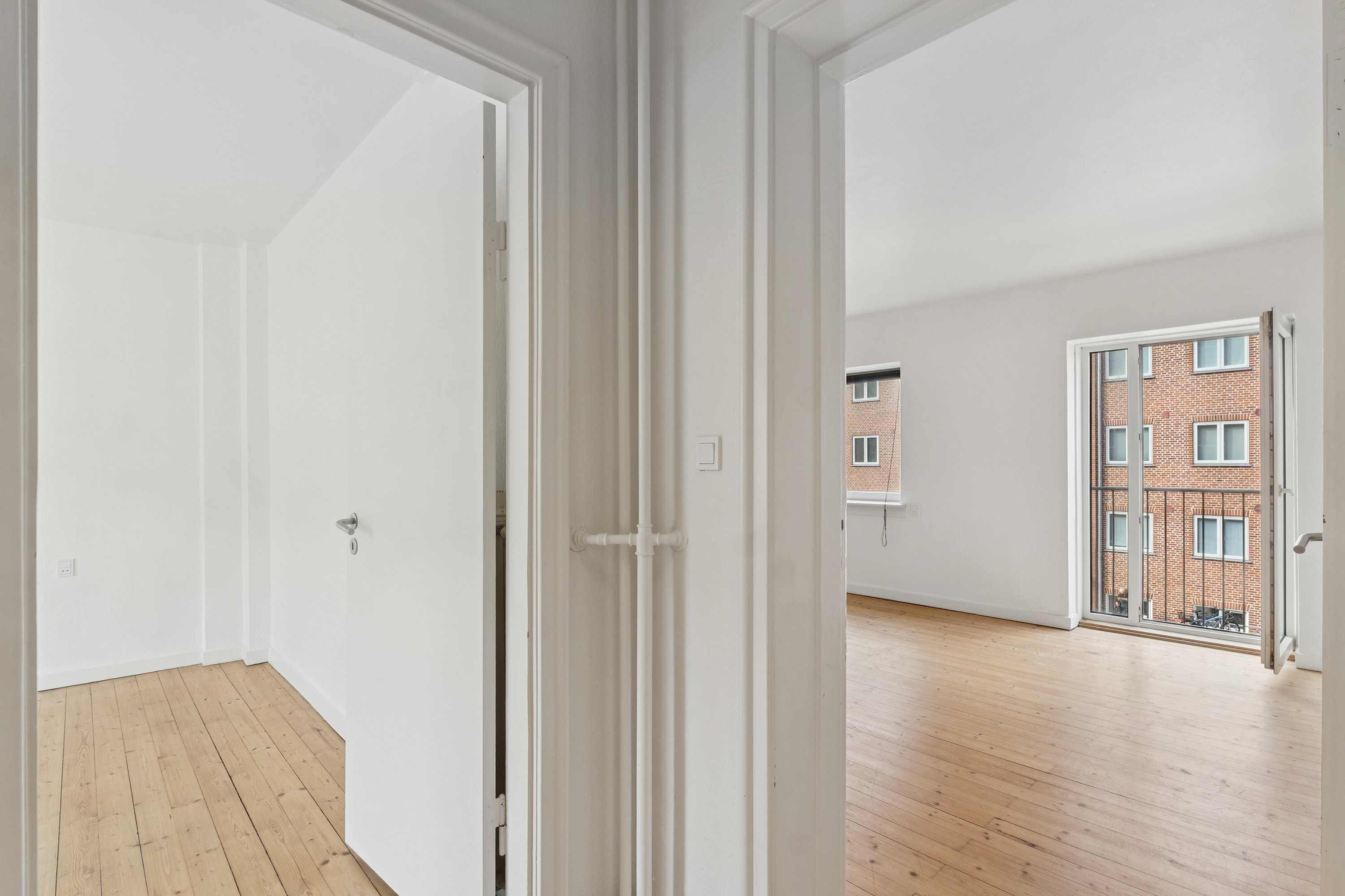 Fremhævet entre billede i fuldskærmstilstand. Billede af Samsøgade 19, 1. tv., 9000 Aalborg