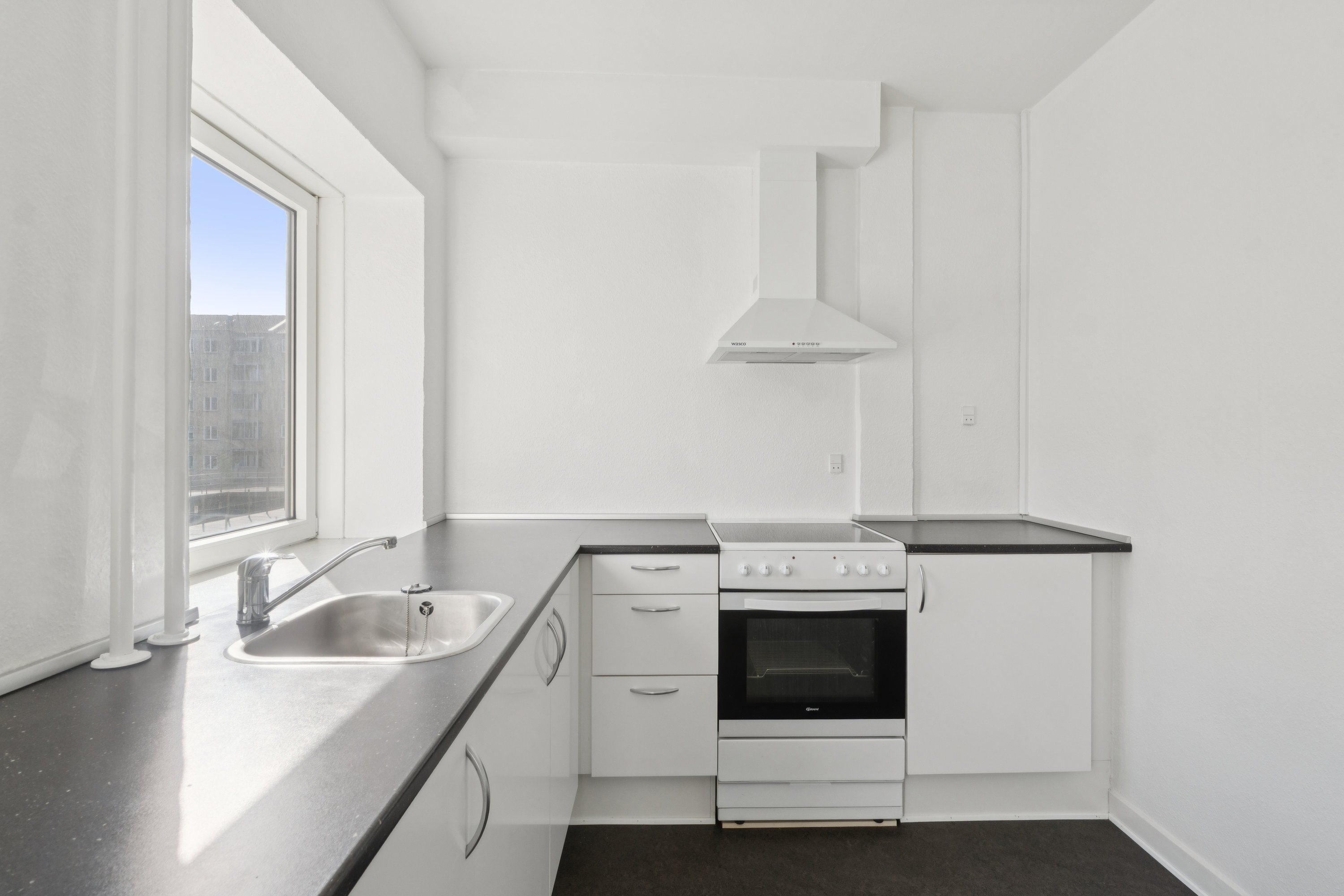 Fremhævet køkken billede i fuldskærmstilstand. Billede af Samsøgade 19, 1. tv., 9000 Aalborg