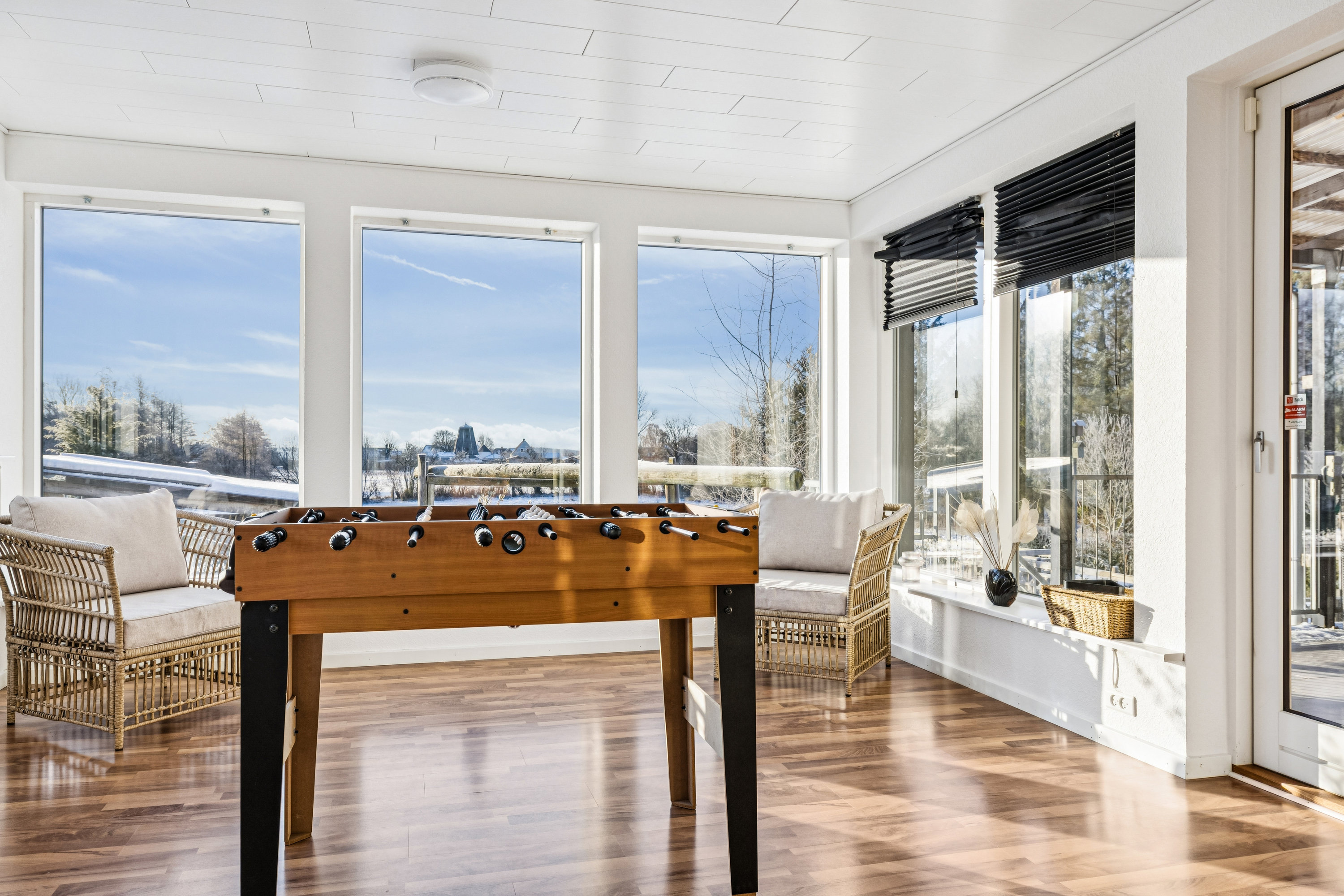 Fremhævet stue billede i fuldskærmstilstand. Billede af Ebberupvej 108, 5631 Ebberup