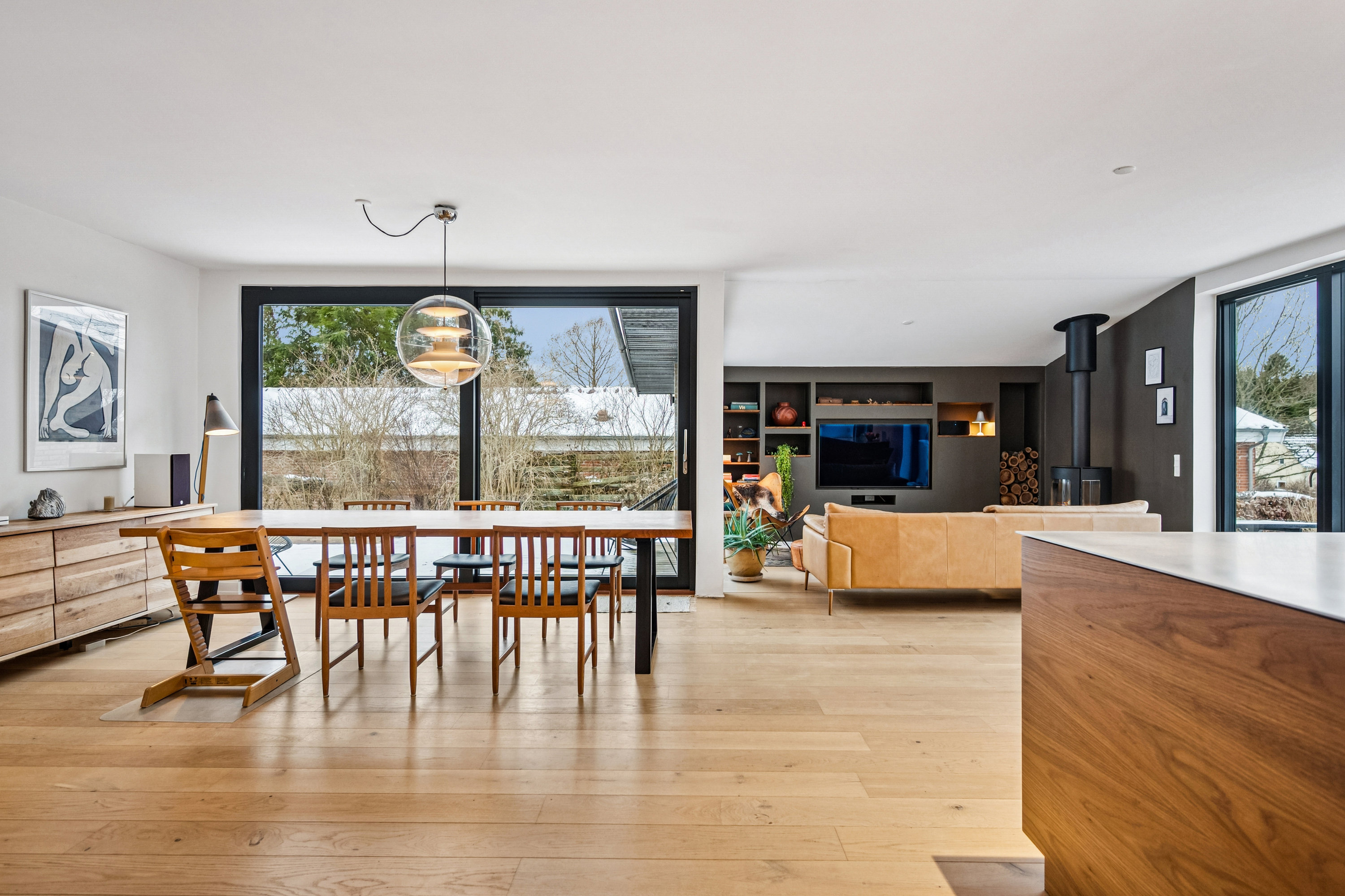 Fremhævet stue billede i fuldskærmstilstand. Billede af Skovbrynet 18, 2880 Bagsværd