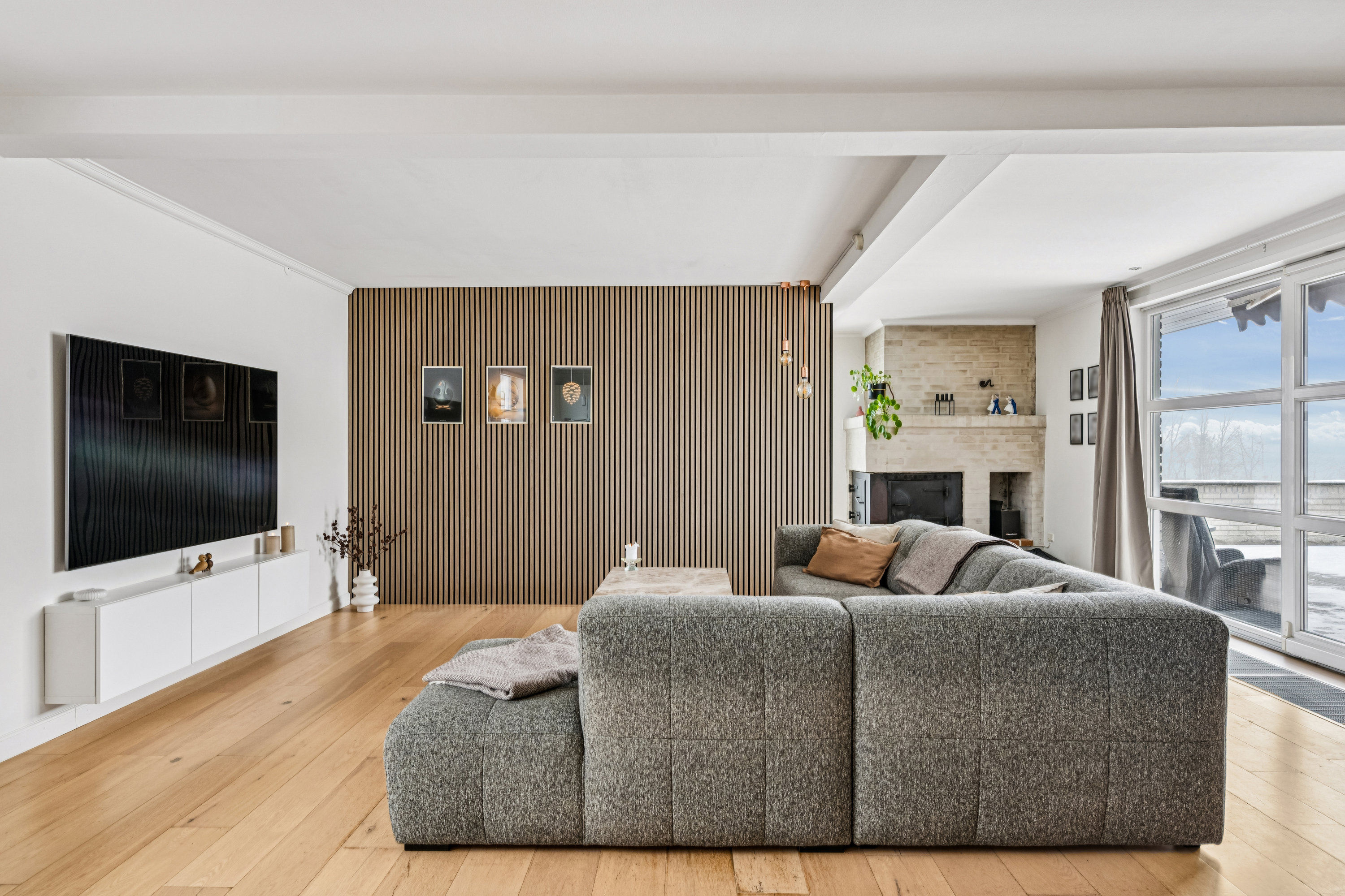 Fremhævet stue billede i fuldskærmstilstand. Billede af Skansebakken 4, 8400 Ebeltoft