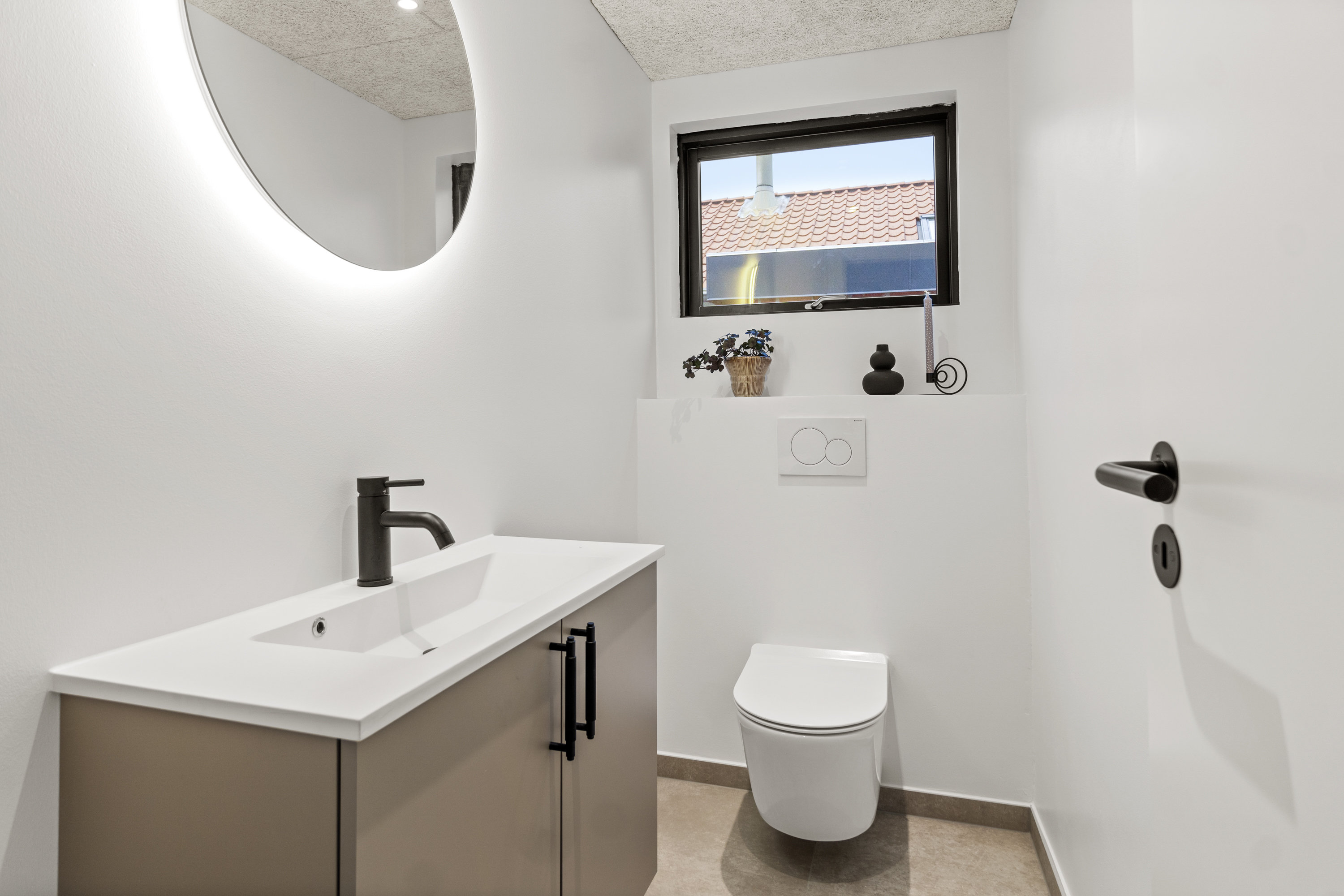 Fremhævet  billede i fuldskærmstilstand. Billede af Fjordglimtsvej 5, 8700 Horsens