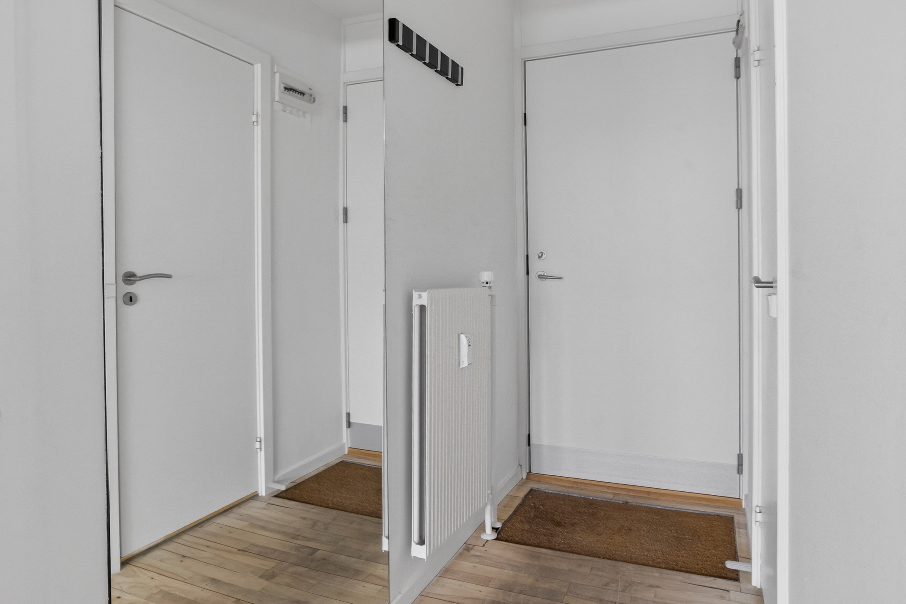 Fremhævet entré billede i fuldskærmstilstand. Billede af Højagerparken 5, st.., 2750 Ballerup