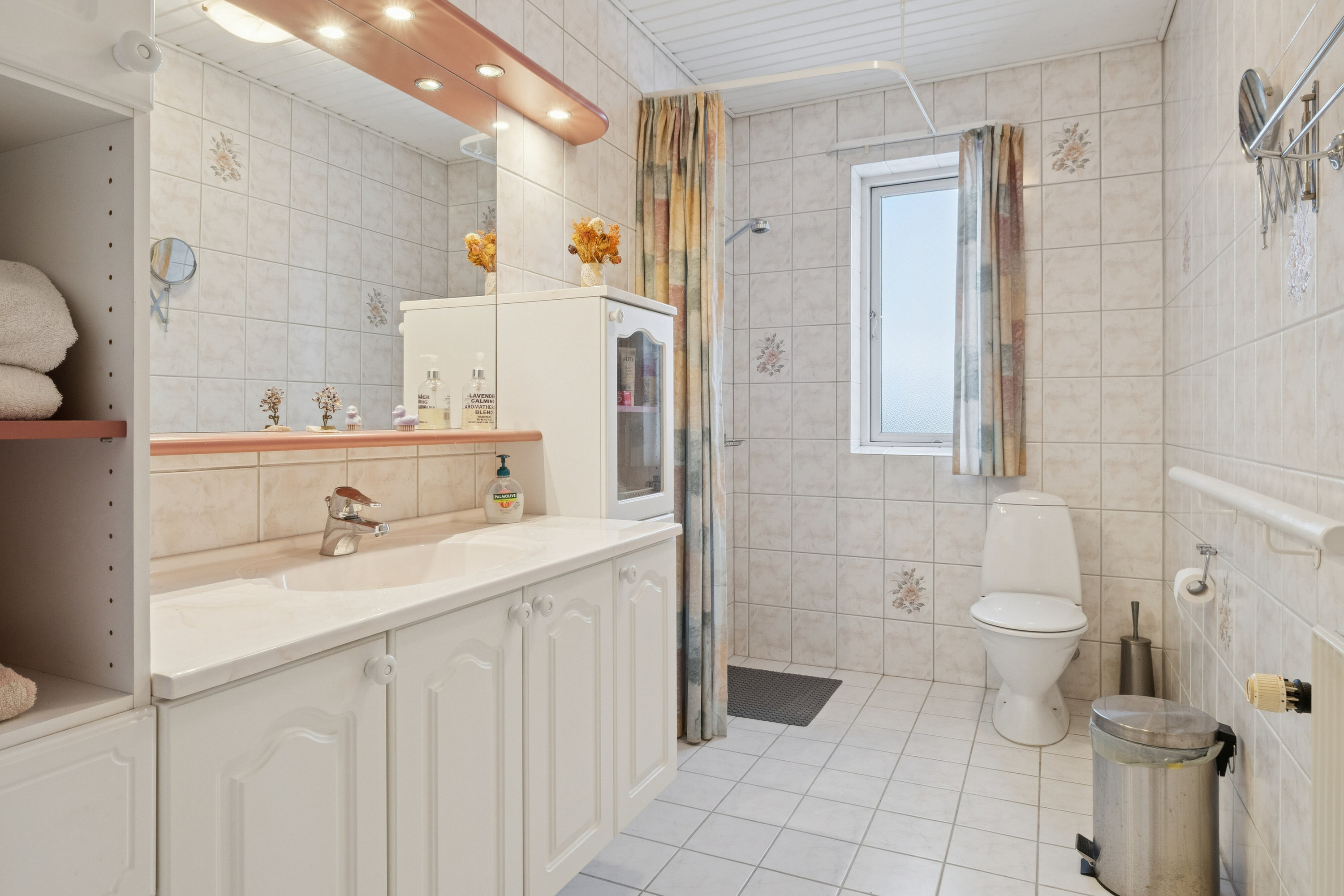 Fremhævet badeværelse billede i fuldskærmstilstand. Billede af Malthe Bruuns Vej 8, 7700 Thisted