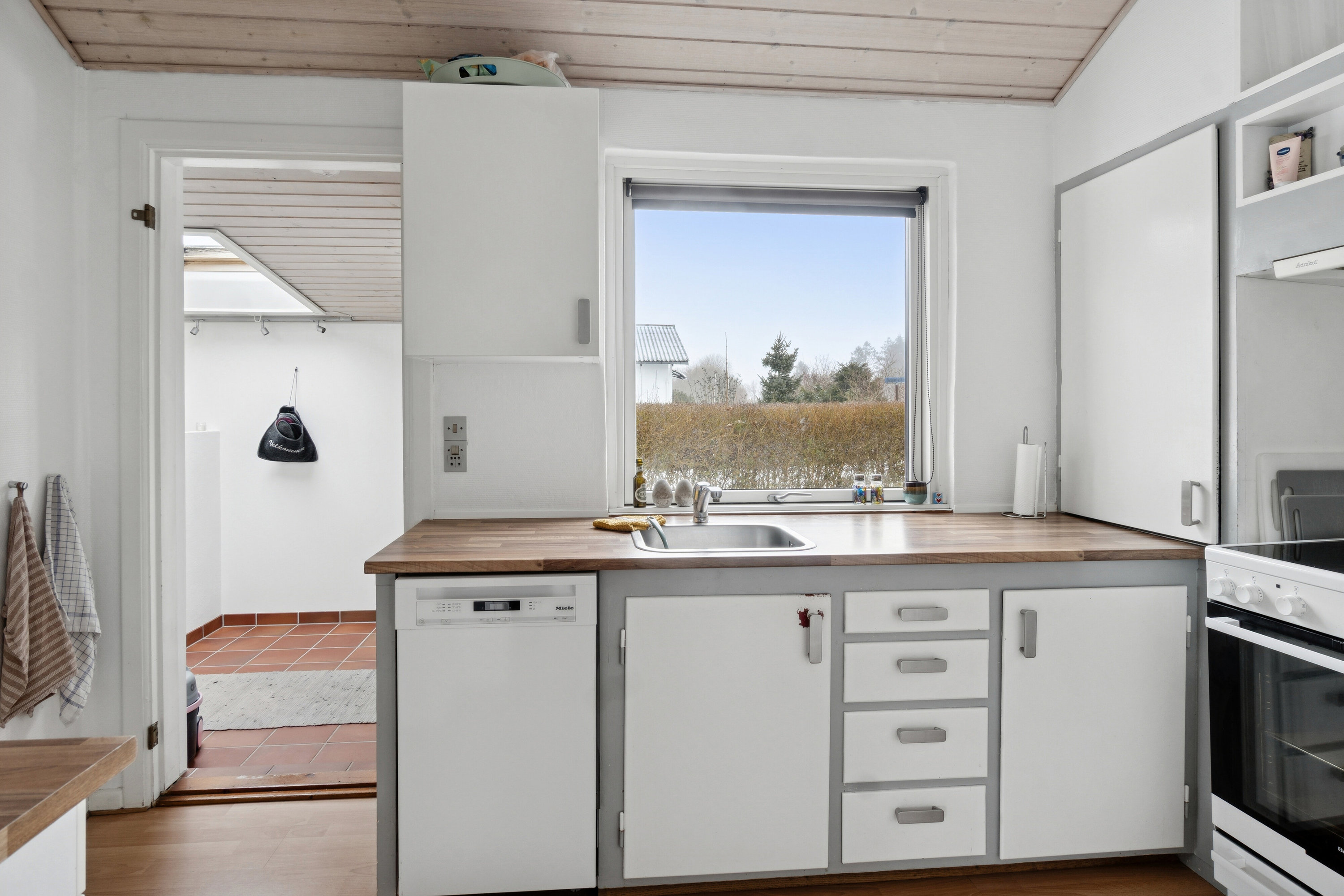 Fremhævet køkken billede i fuldskærmstilstand. Billede af Lindevej 15, 4560 Vig