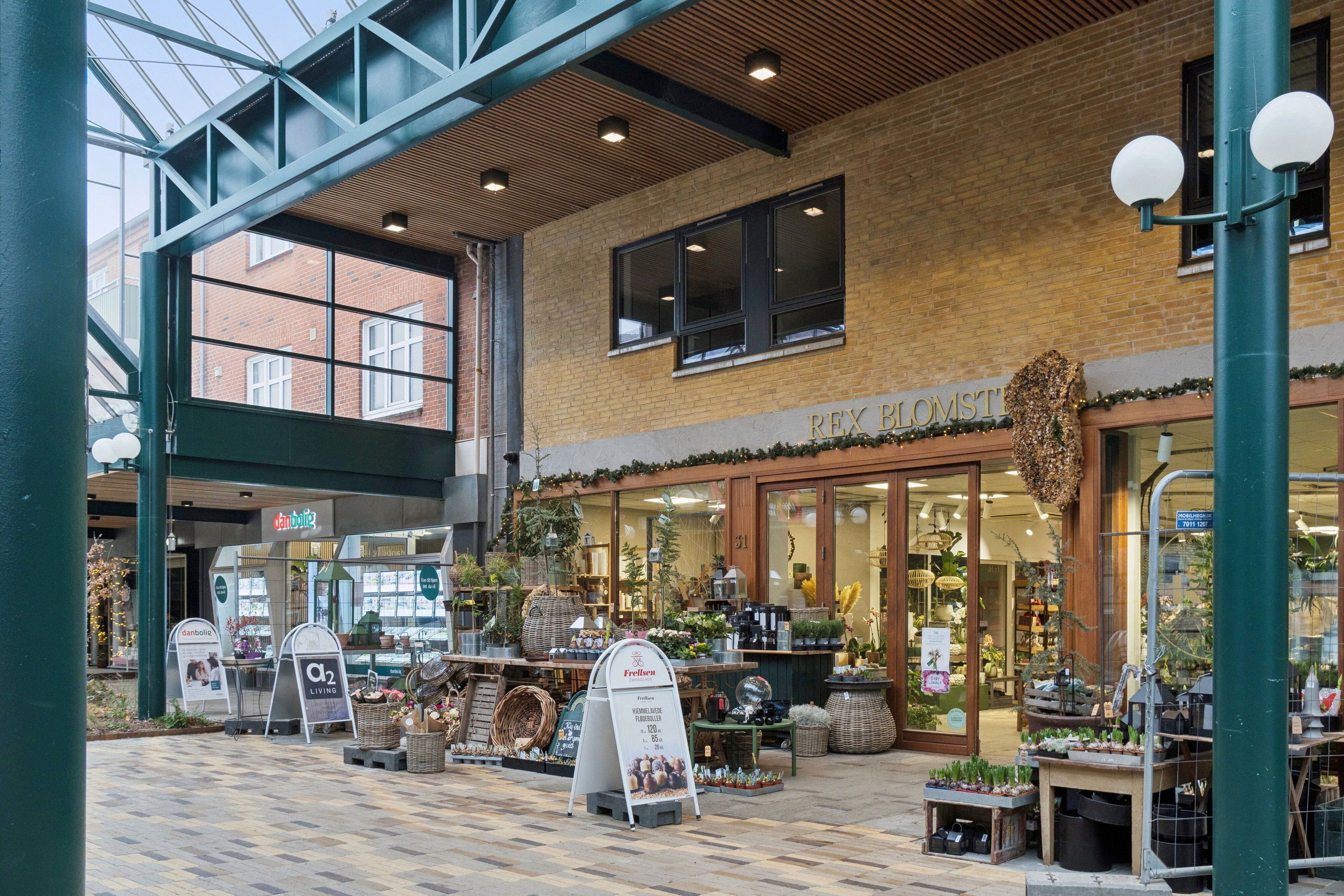 Fremhævet udendørs billede i fuldskærmstilstand. Billede af Strøget 33, 1. c., 7430 Ikast