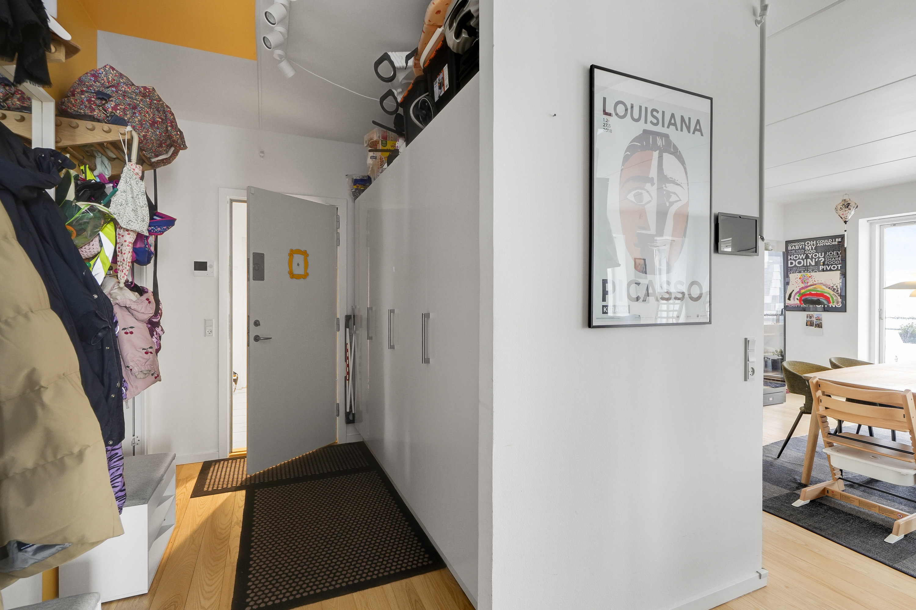 Fremhævet andet billede i fuldskærmstilstand. Billede af C.F. Møllers Allé 66, 3. th., 2300 København S