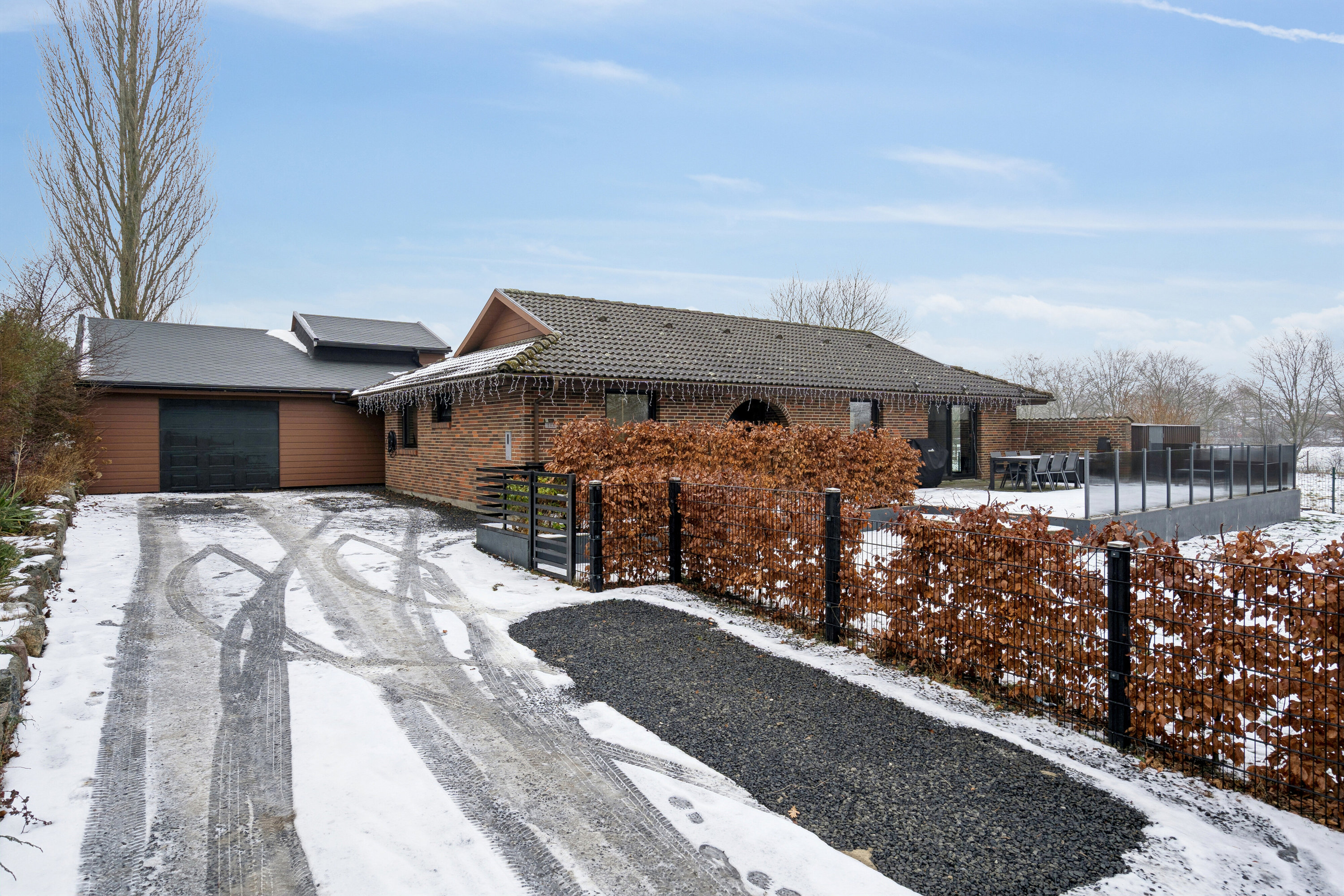 Villa: Set fra vejen på Søledsvej 14A, Toksværd, 4684 Holmegaard