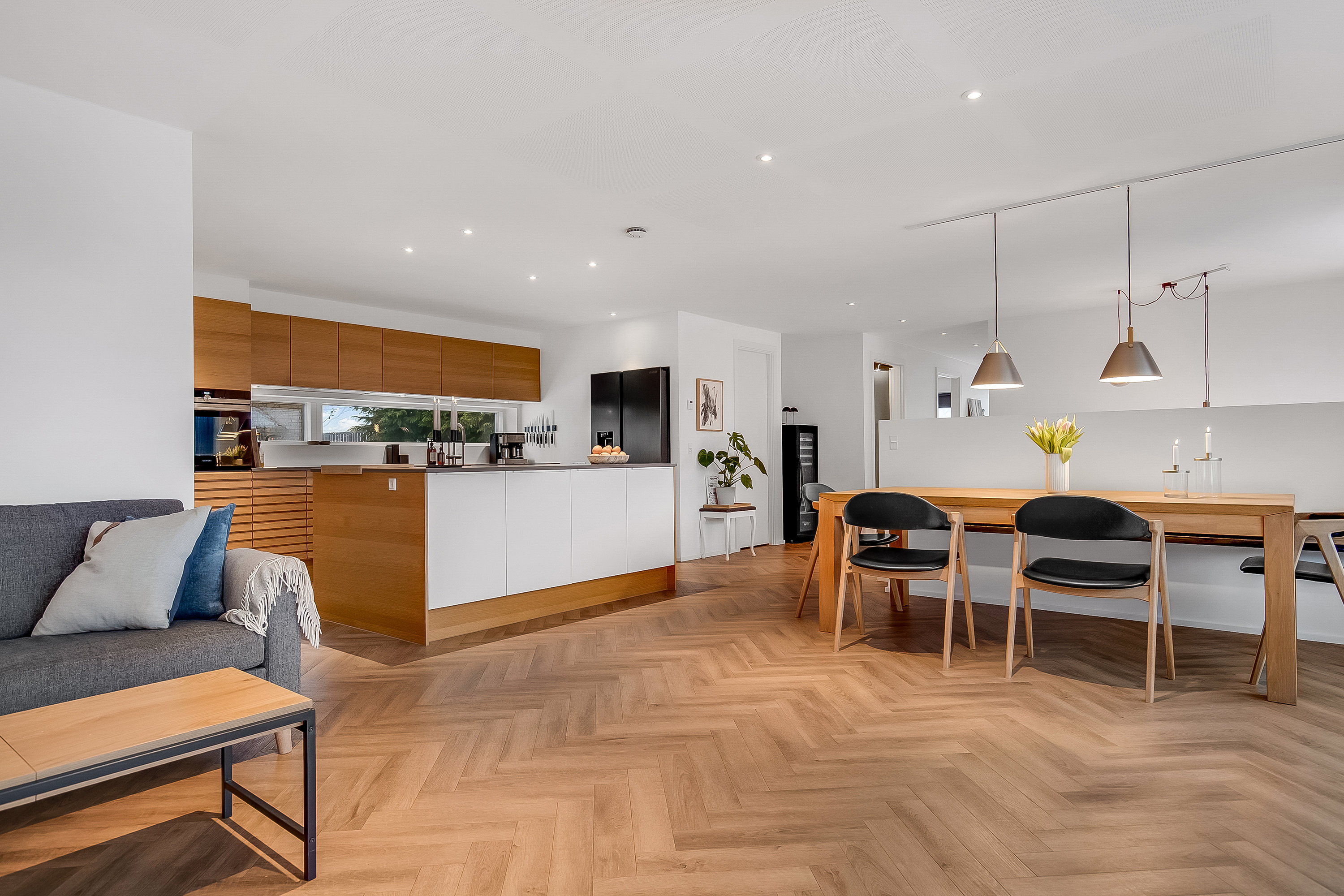 Fremhævet køkken billede i fuldskærmstilstand. Billede af Heliosvej 17, Uhrhøj, 7100 Vejle